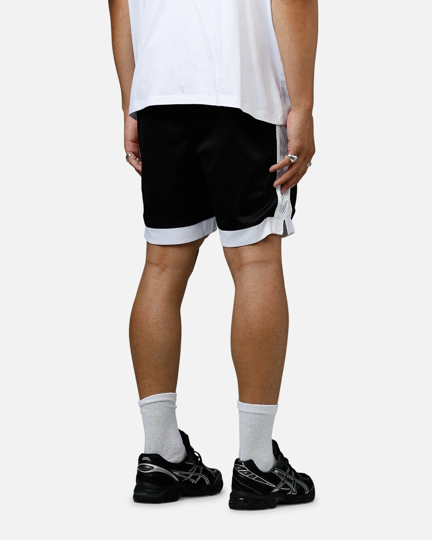 New Era New York Yankees Sport Class Shorts Black/White Mesh Fabric Comfortable Style
