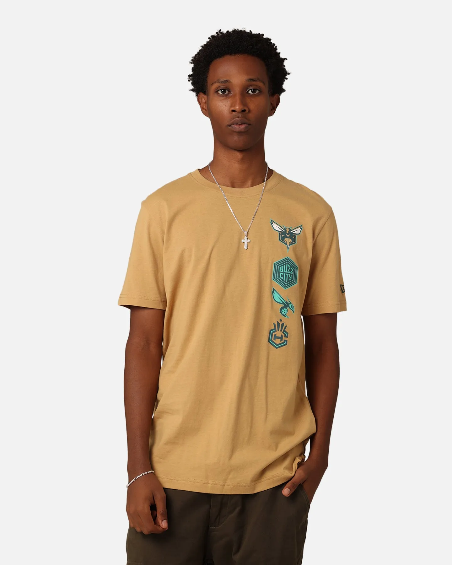 EthicalProduction New Era Charlotte Hornets City Edition '23 T-Shirt Medium Beige