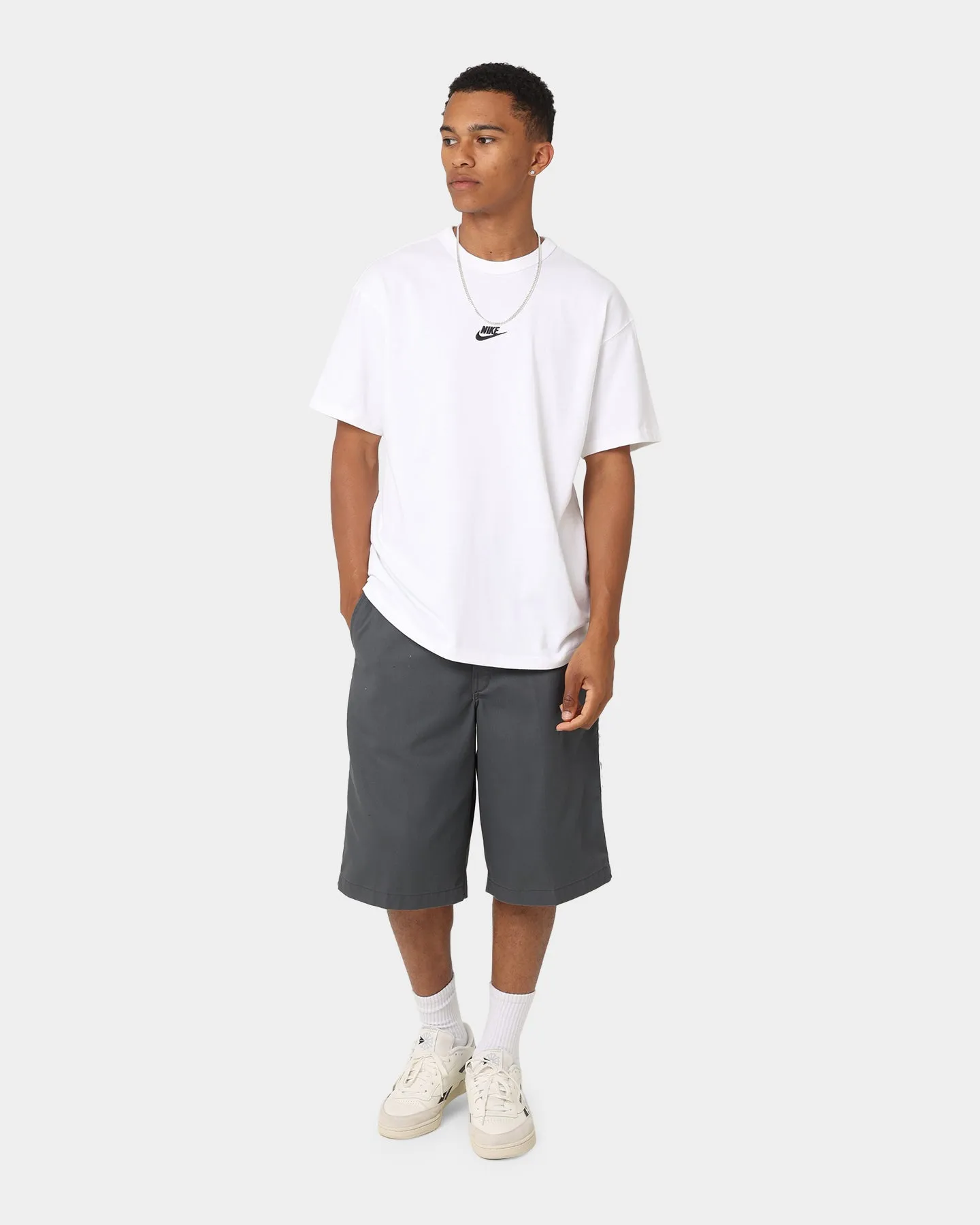 Street Fashion Nike Nike Sportswear Premium Essential Sustainable T-Shirt White/Black