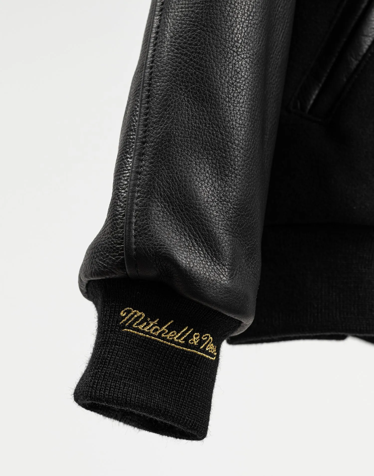 CULTURE KINGS 10 YEAR ANNIVERSARY PACK BLACK/GOLD Easy Care Fabric