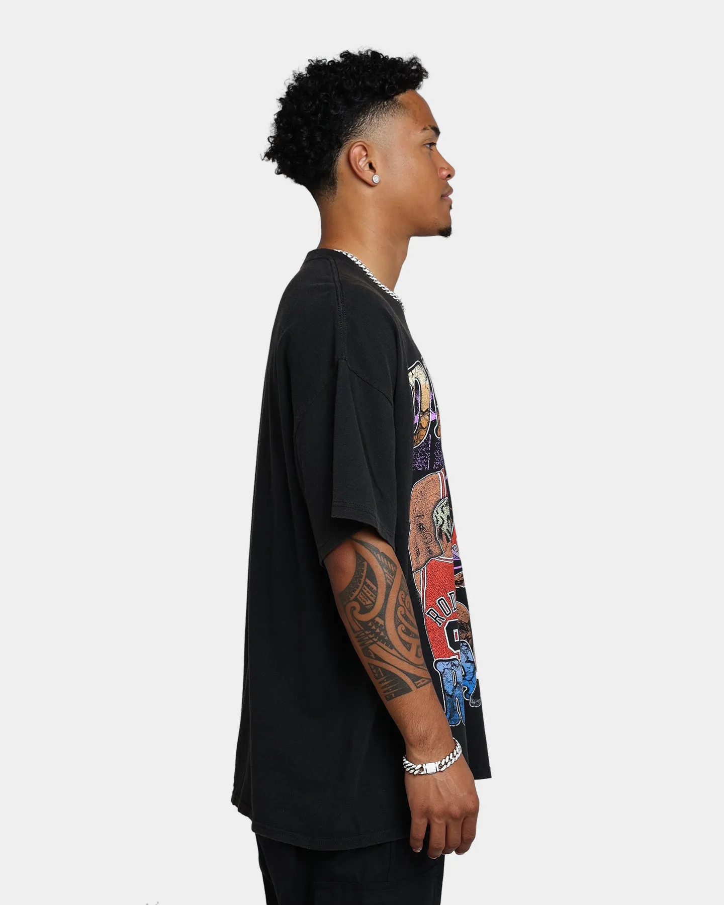 Fashion-Forward Fit Rodman Brand Cartoon Vintage T-Shirt Washed Black