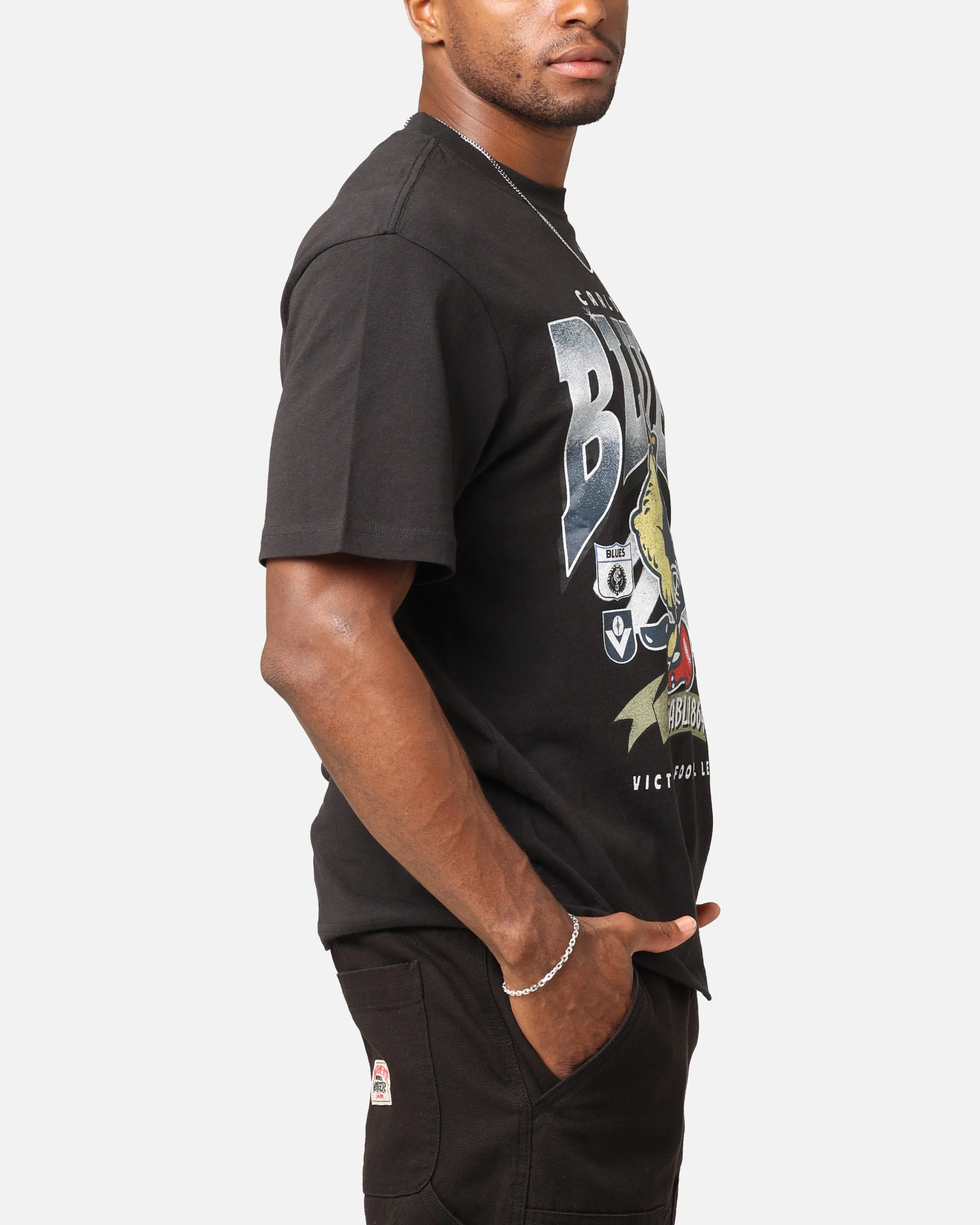 Bohemian freedom Airflow Mesh Panels Mitchell & Ness Carlton Blues Character T-Shirt Faded Black