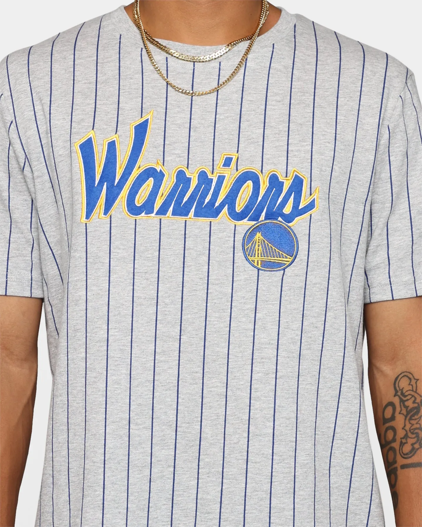 Lace trim New Era Golden State Warriors Pinstripe T-Shirt Grey