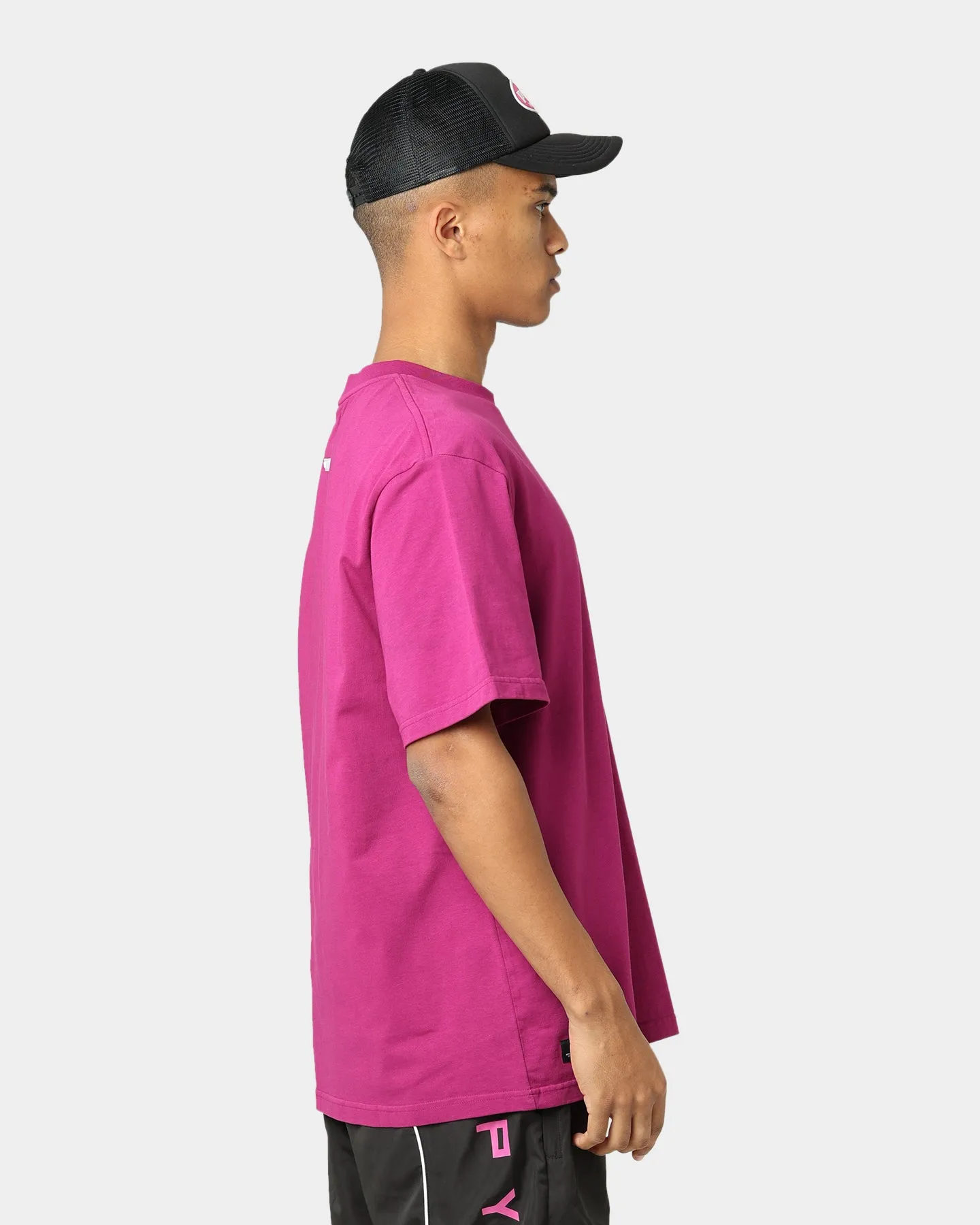Casual Vibes Daily Style Pyra Antic Logo T-Shirt Magenta