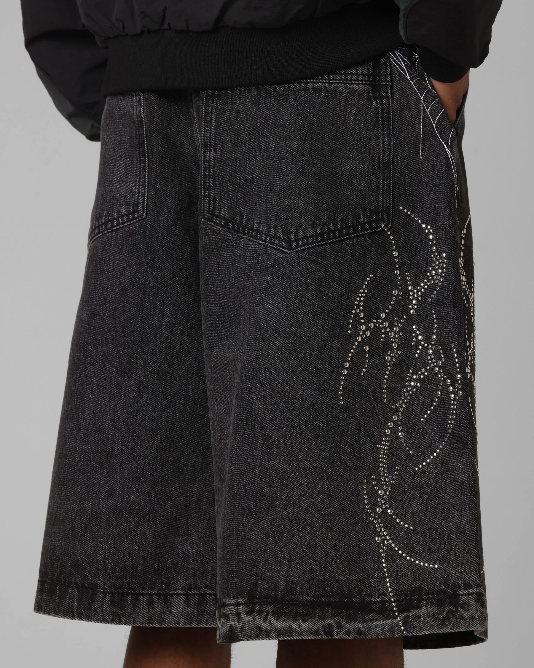 Casual Elegance Anti Cling Technology Loiter Goth Clique Jorts Black