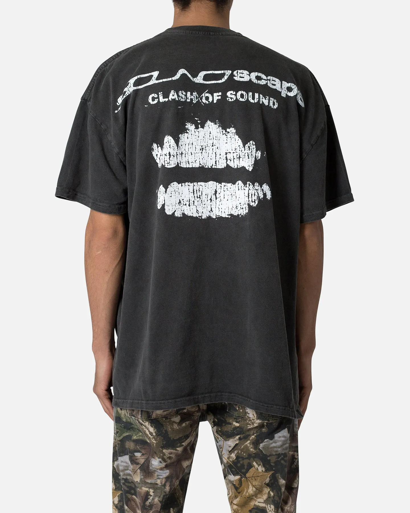 Elegant Detail Lightweight Weave MNML Soundscape T-Shirt Washed Black