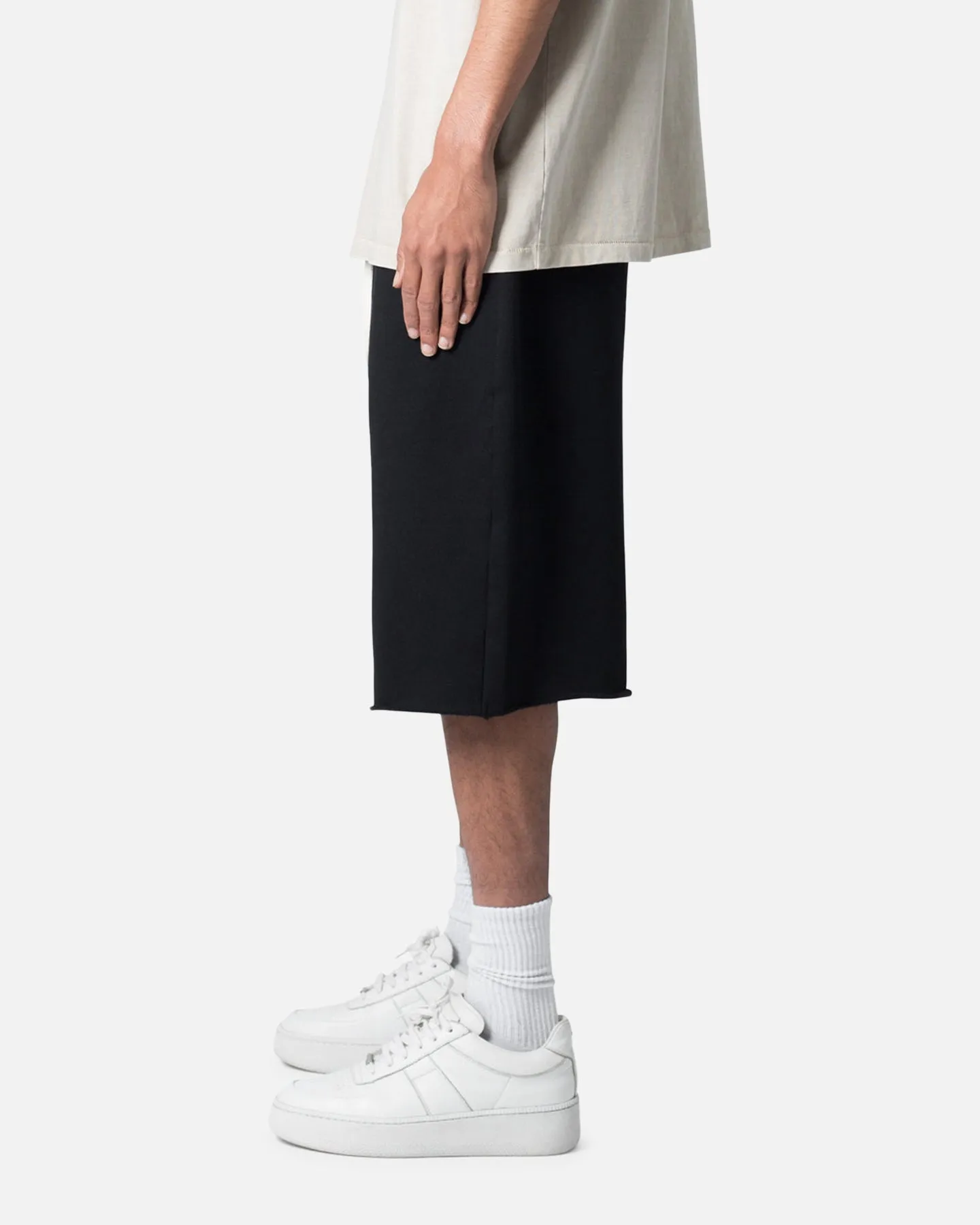 Adjustable Fit NoBuckleDesign MNML Ultra Baggy Sweat Shorts Black