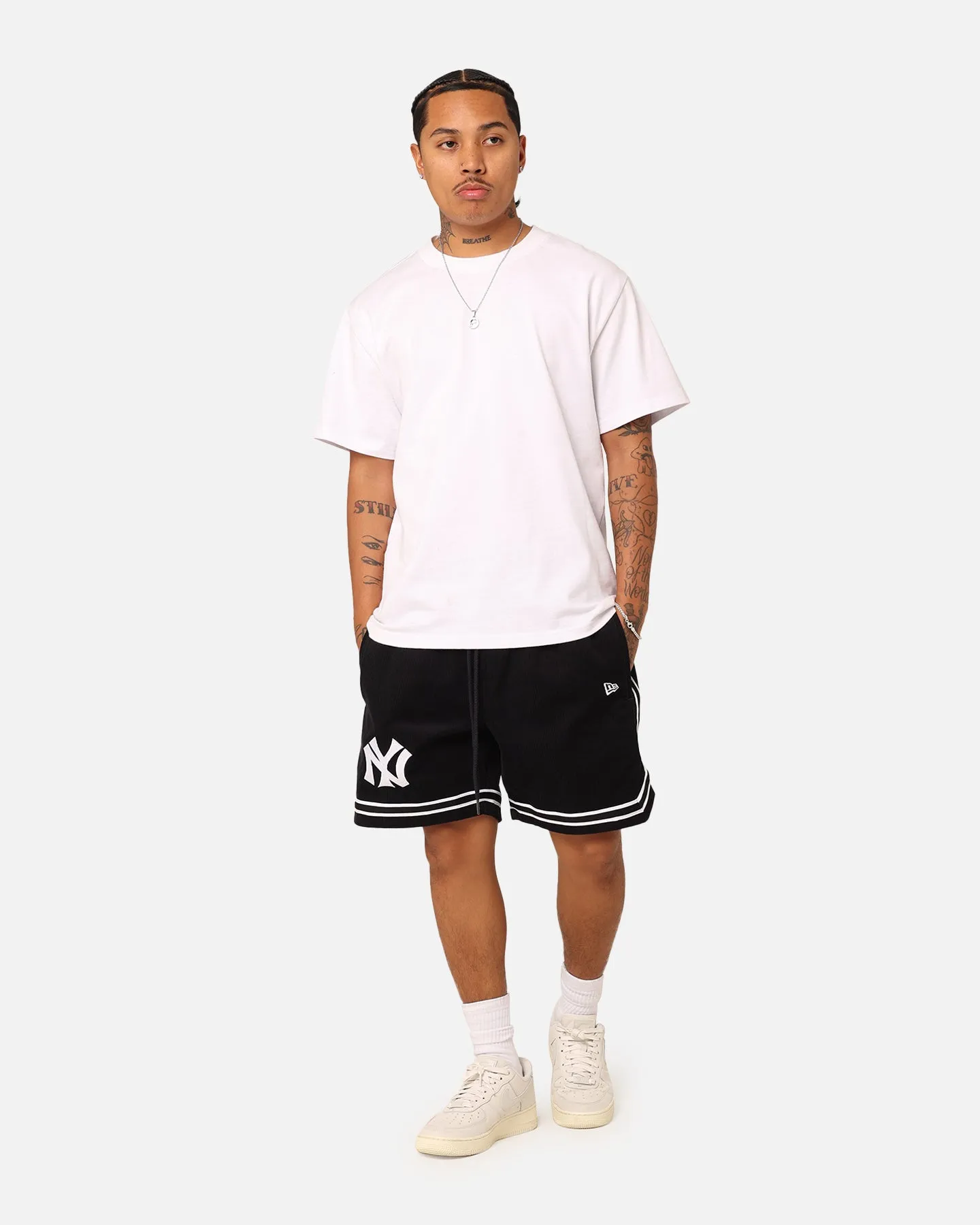 Moisture Controlled Lining New Era New York Yankees Archive Corduroy Shorts OTC
