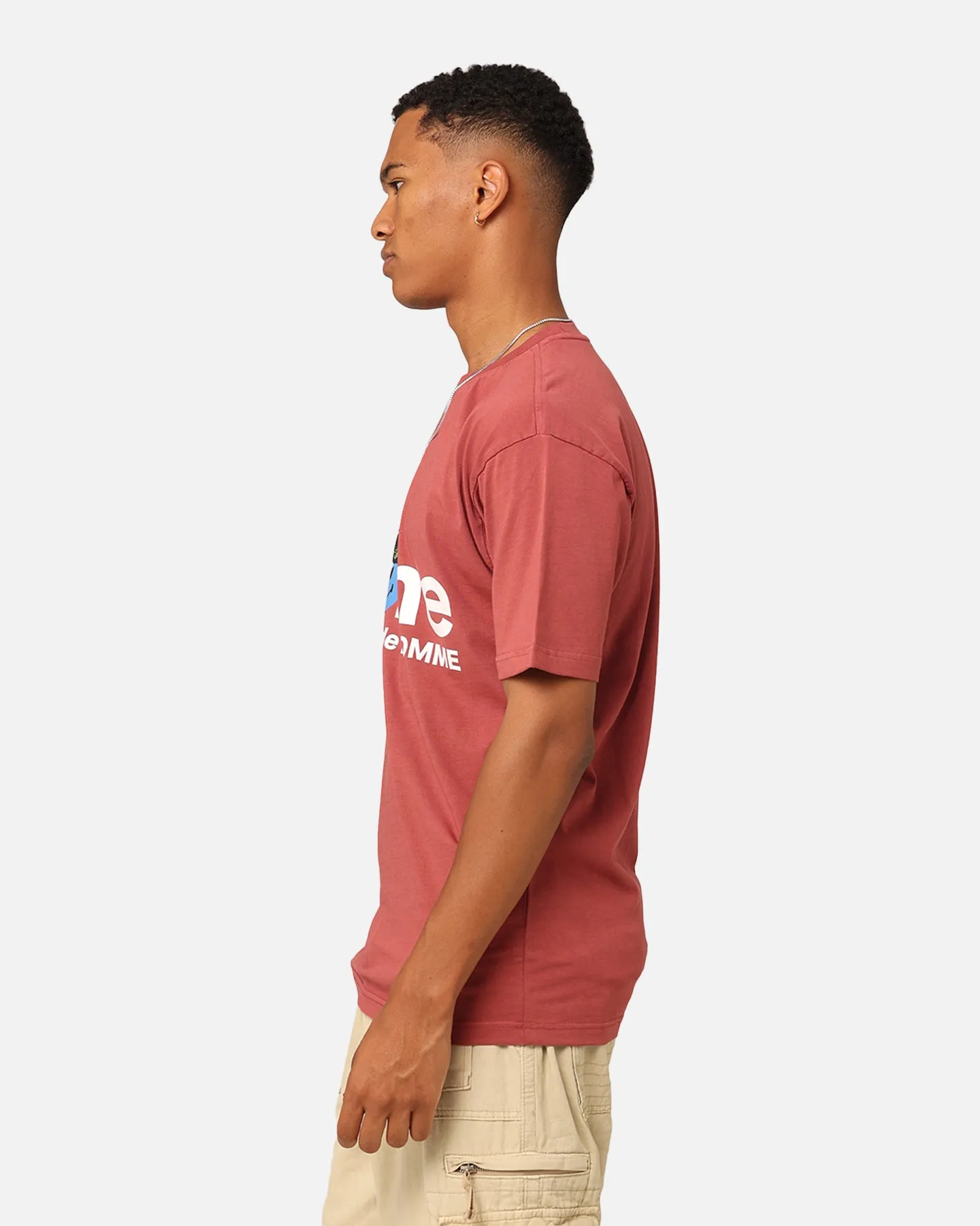 Seasonal Staple Urban Style Trend Market Smiley Market De L'Homme T-Shirt Berry