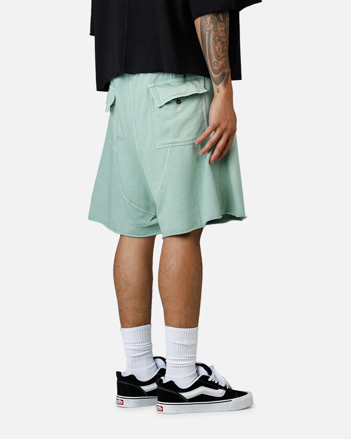Sun Protection MNML Oversized Cargo Sweat Shorts Seafoam