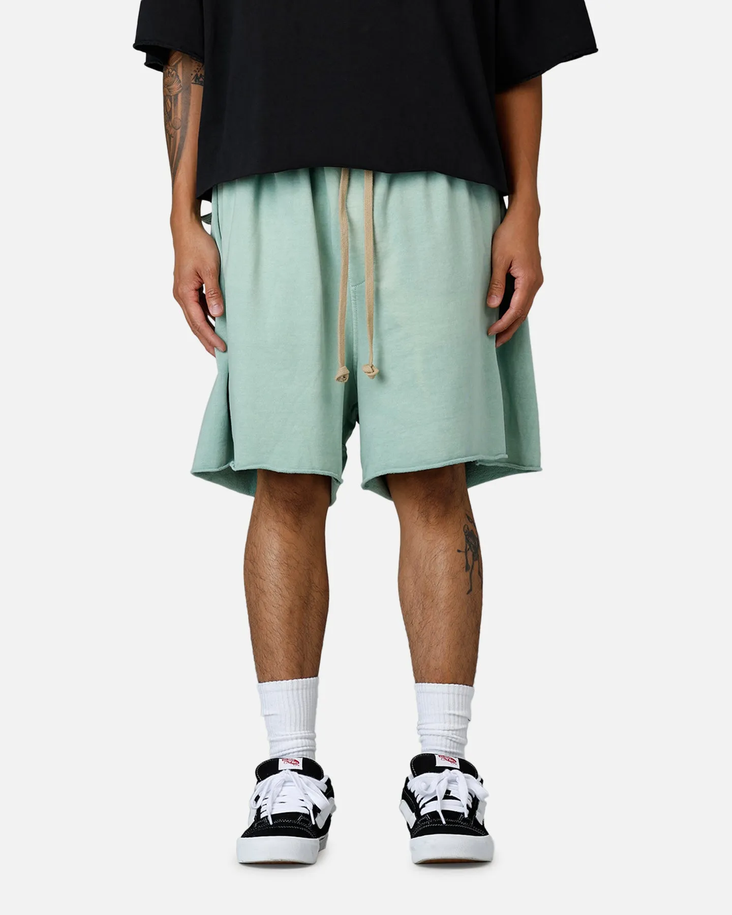 Bonded Seam Technology MNML Oversized Cargo Sweat Shorts Seafoam