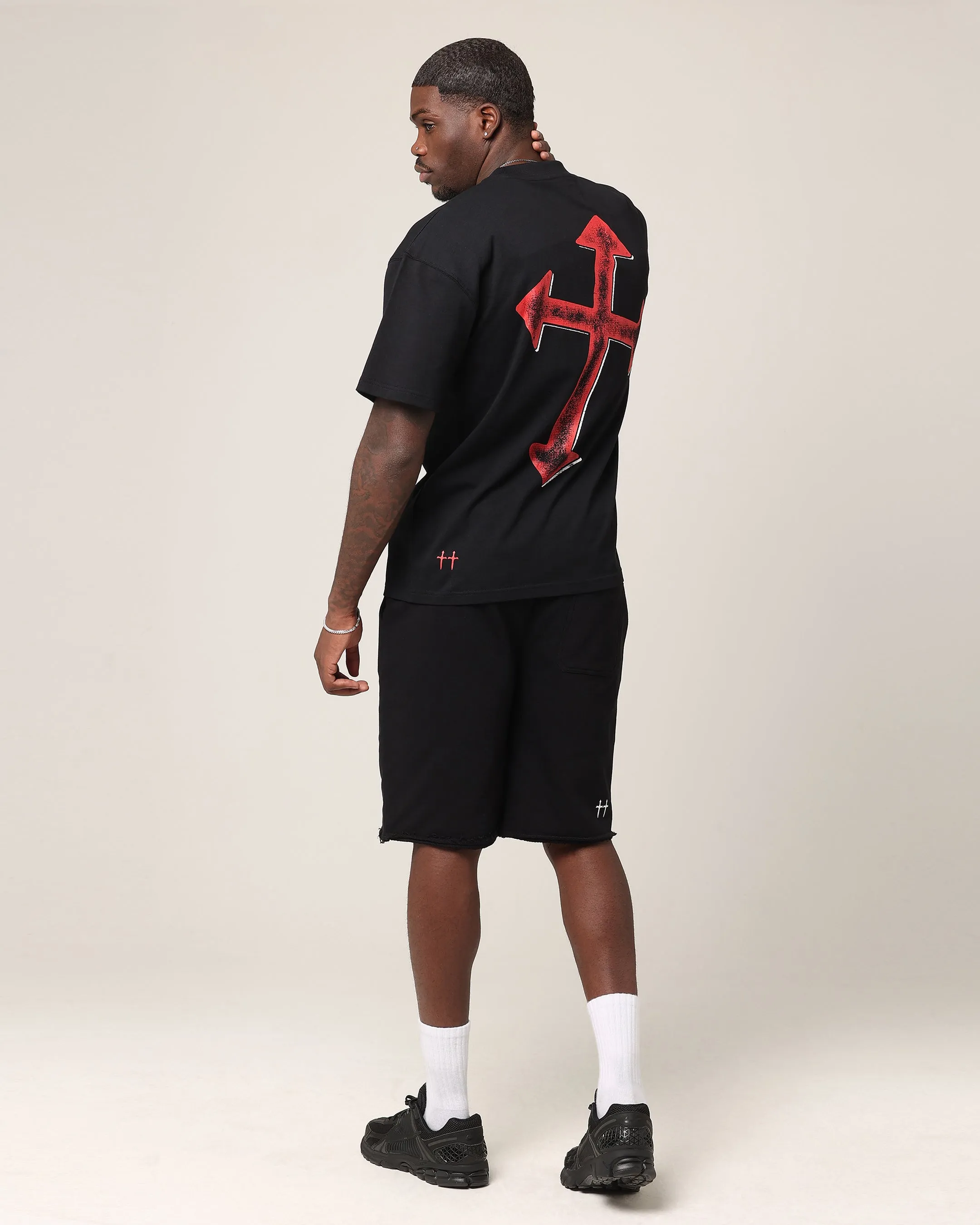 Light Design Saint Morta Ssix Drop Shoulder T-Shirt Black