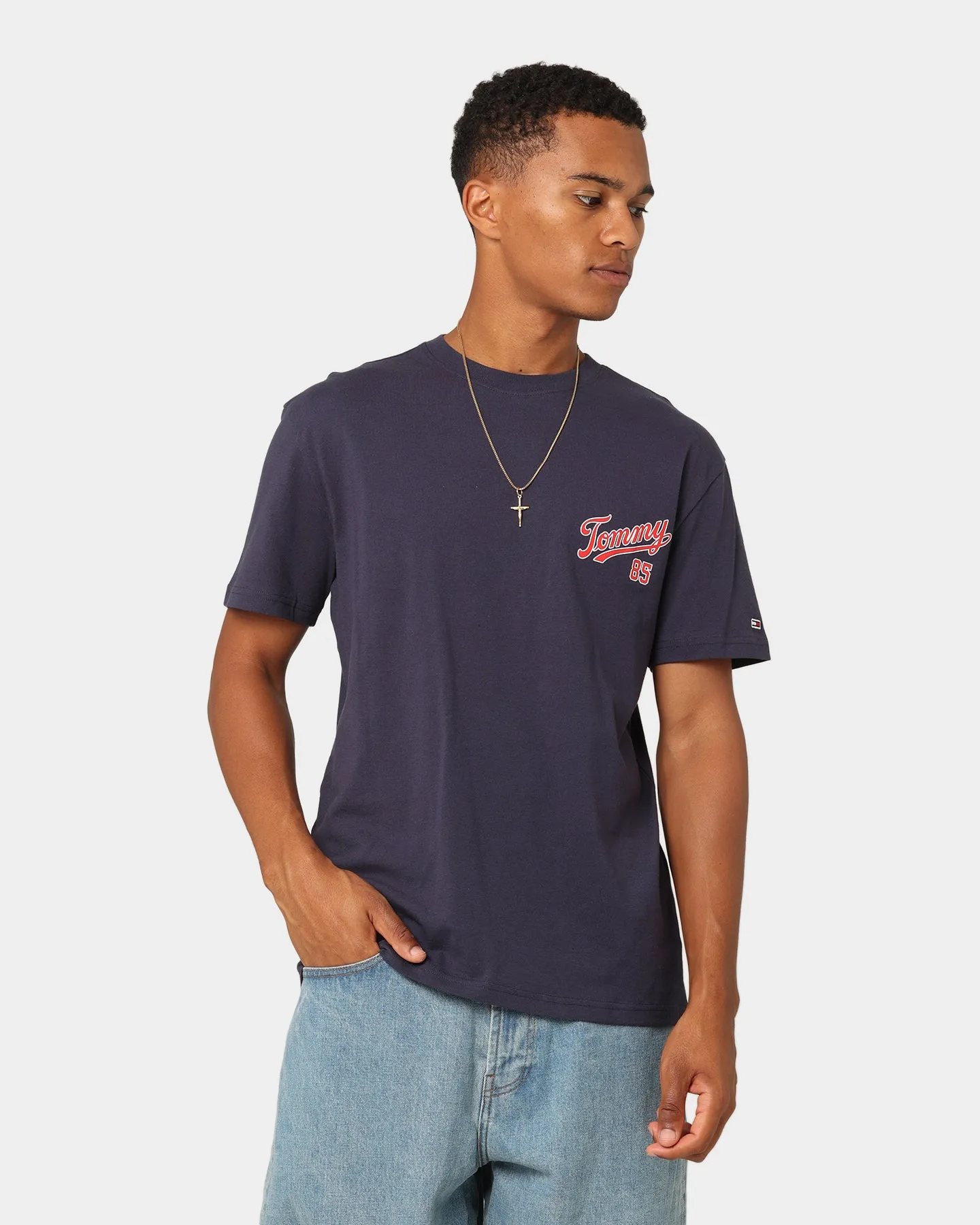 Lightweight Comfort Wear Tommy Jeans TJM Classic College 85 Logo T-Shirt Twilight Navy