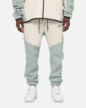 Nike Sportswear Tech Fleece Joggers Dusty Sage Effortless Look Flat Lock Seams