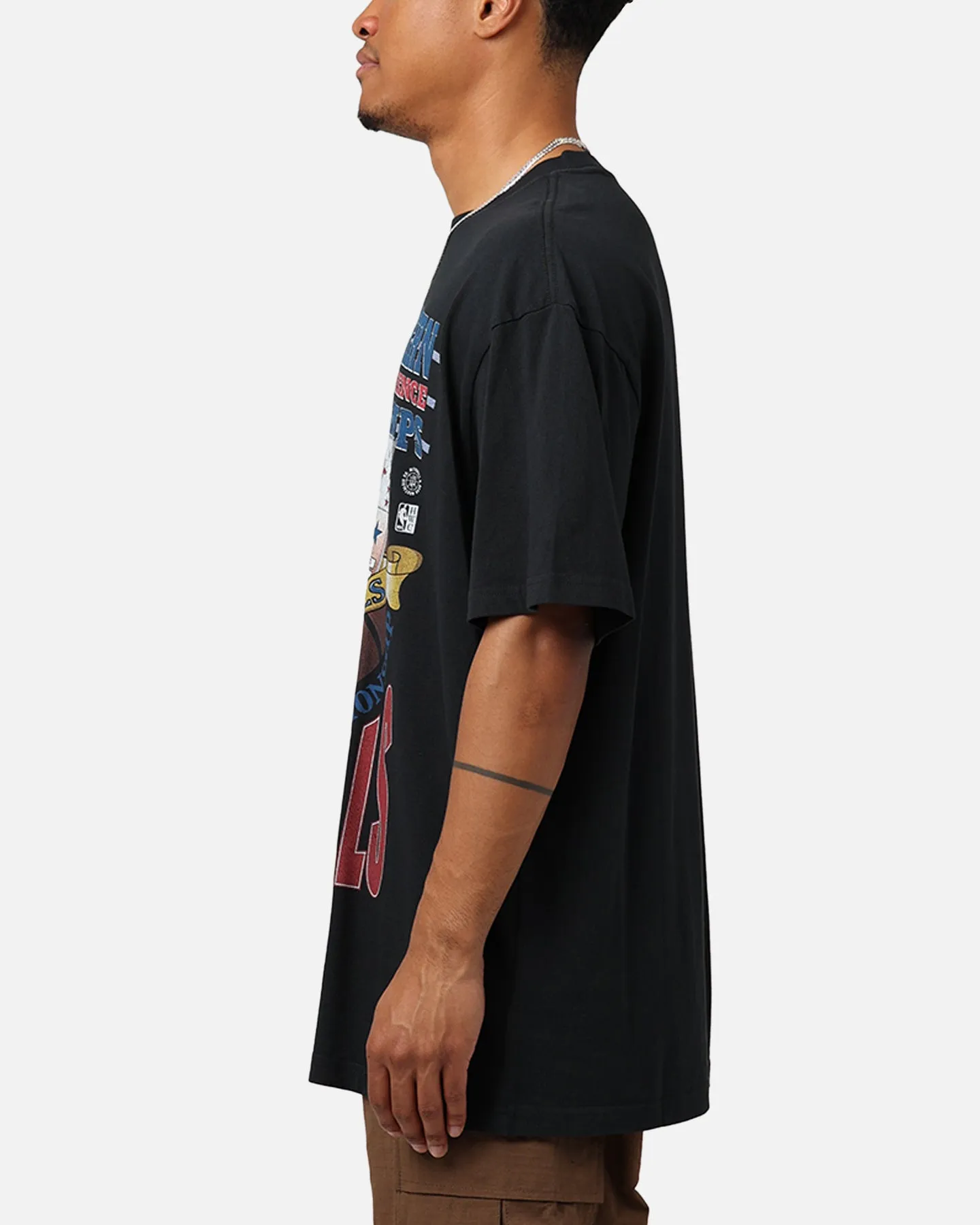 Job Interview Everyday Layer Mitchell & Ness Chicago Bulls Vs. Phoenix Suns T-Shirt Faded Black