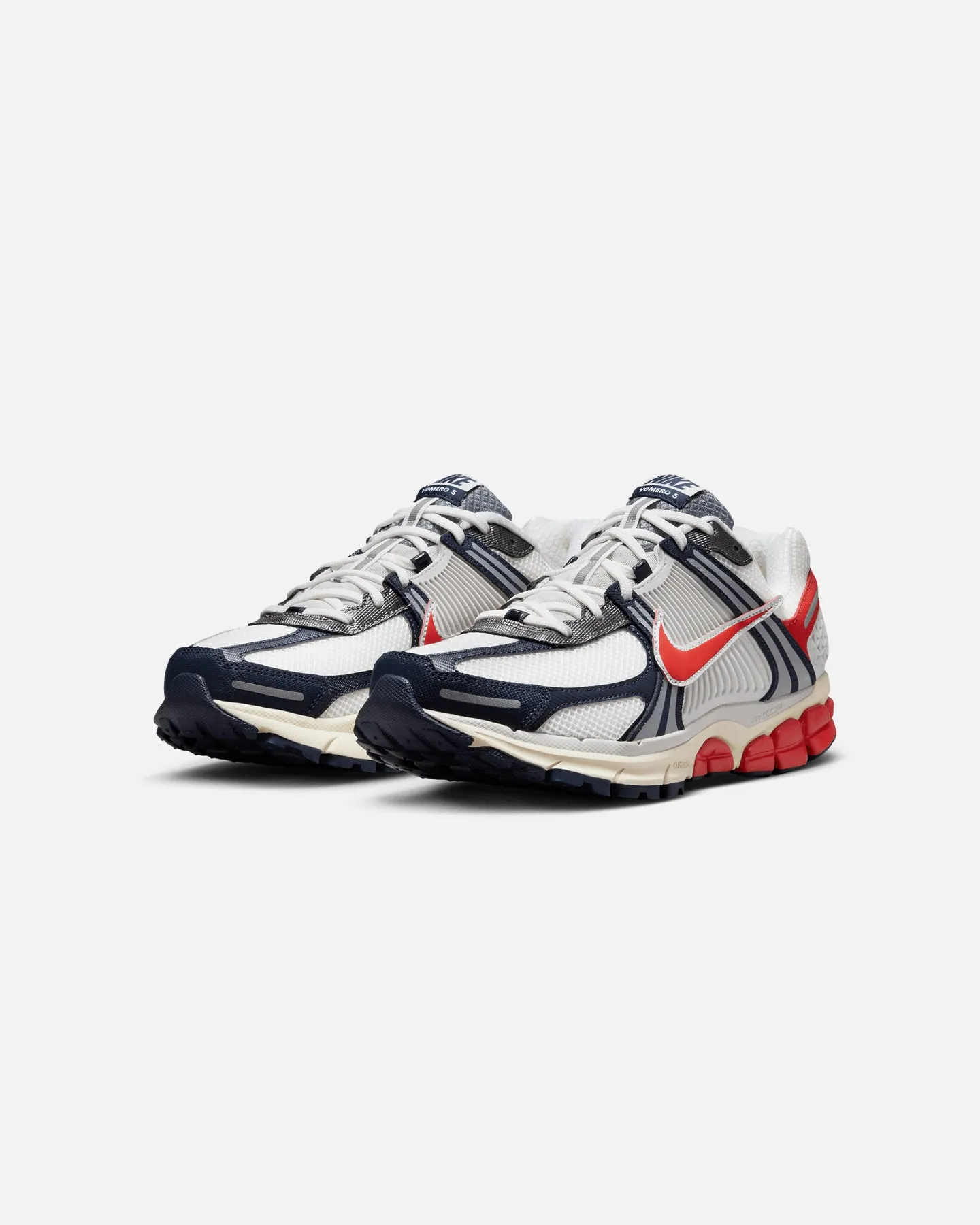 Nike Zoom Vomero 5 Photon Dust/Picante Red Contoured Arch Bridge Travel Light