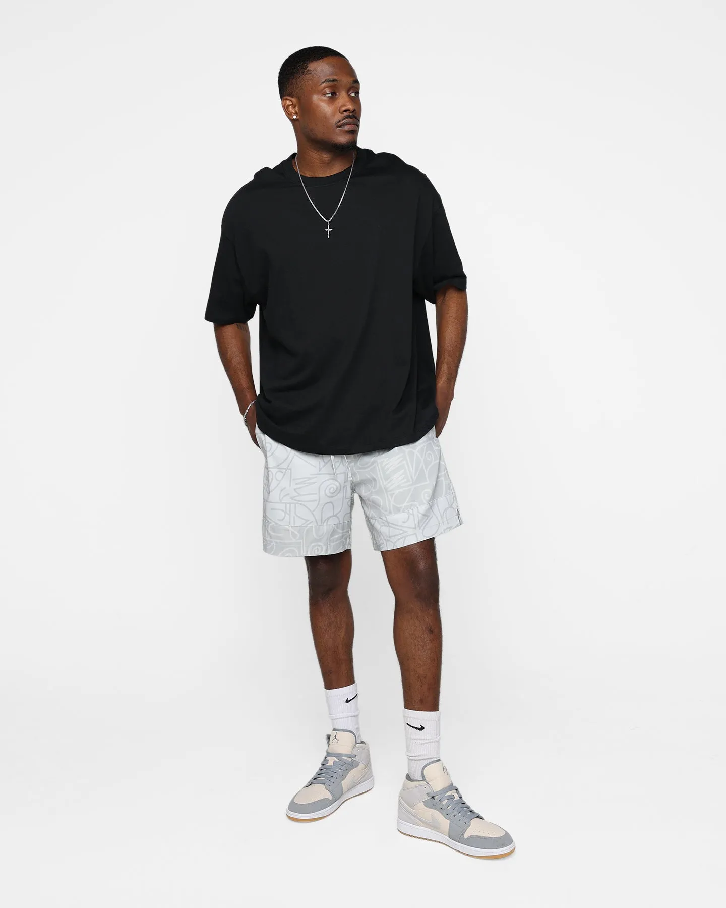 Tagless Labeling Outdoor Fit XXIII Blake Shorts Off White