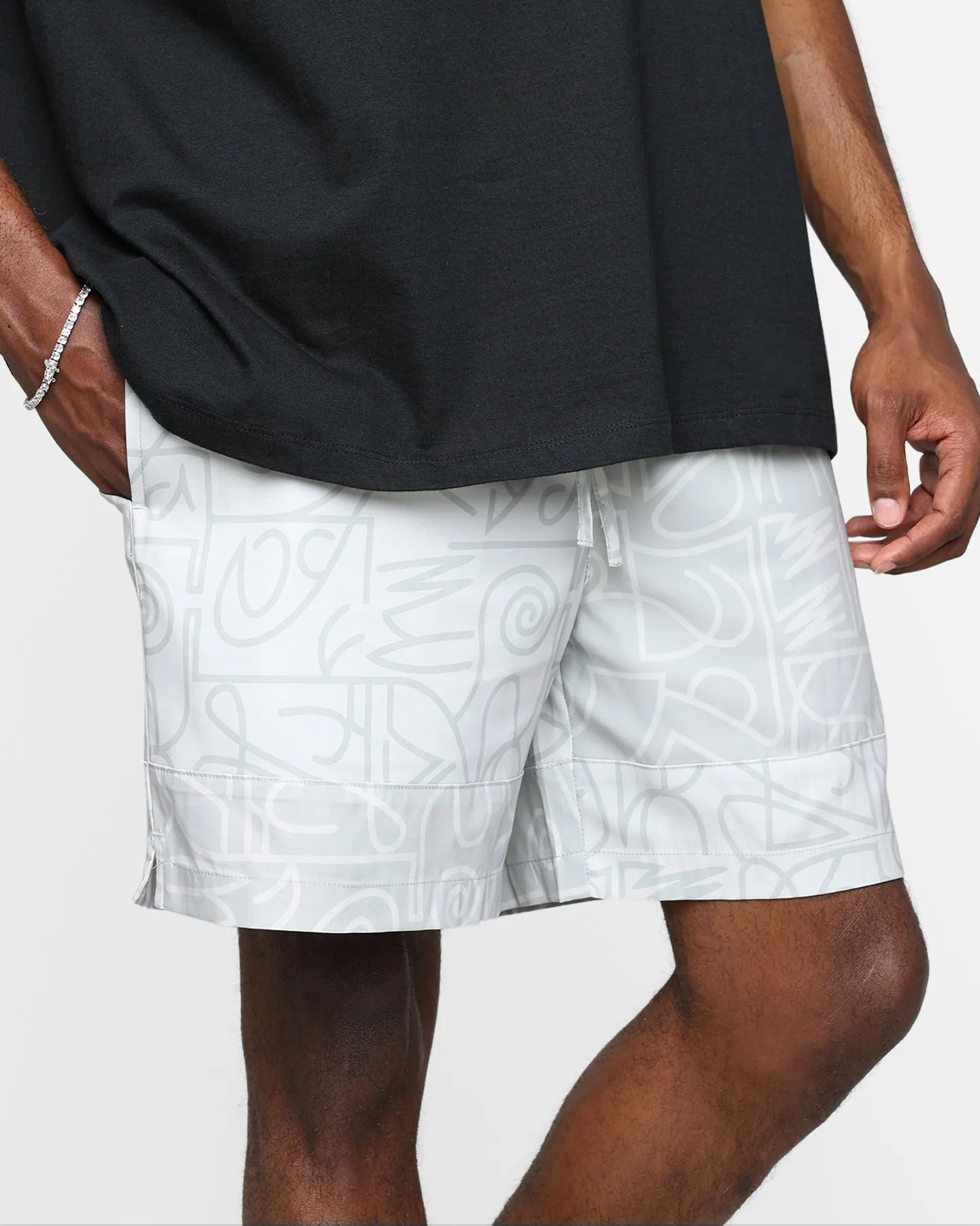FasteningLoops Clean Fit XXIII Blake Shorts Off White