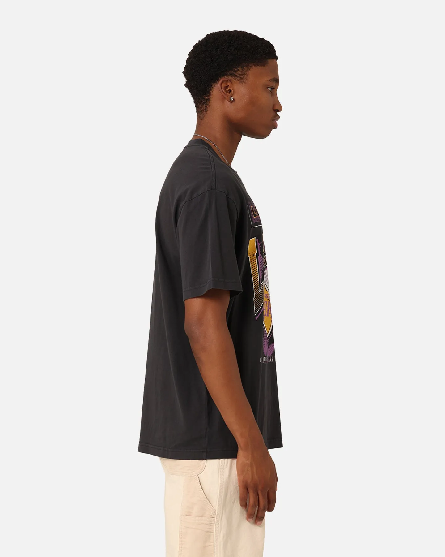 Sleek Style Mitchell & Ness Los Angeles Lakers Brush Off 2.0 T-Shirt Faded Black