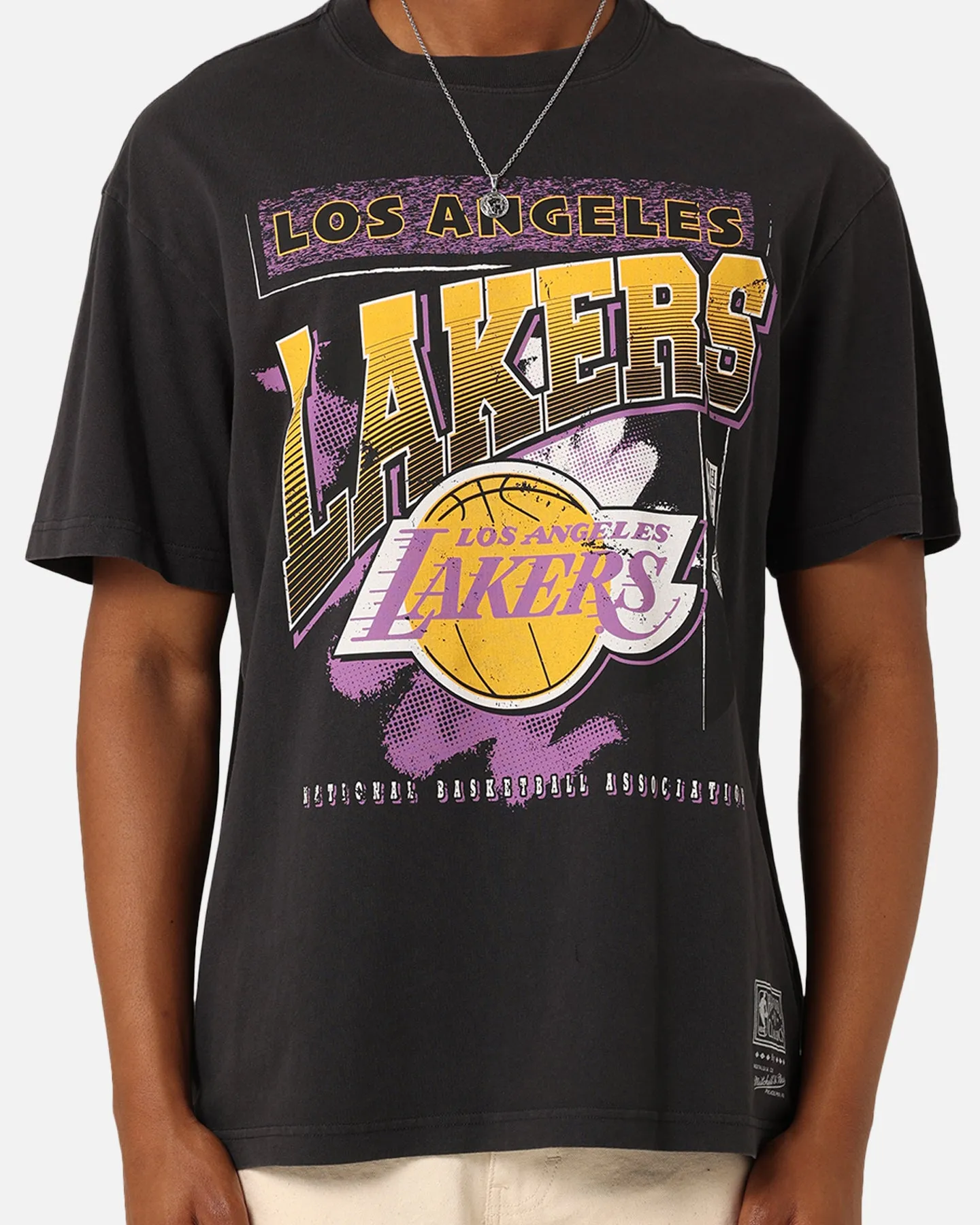 Seasonal Layer Mitchell & Ness Los Angeles Lakers Brush Off 2.0 T-Shirt Faded Black
