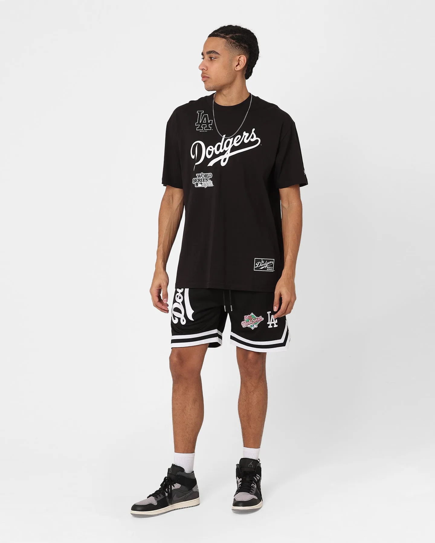 Comfortable Look Adult sophistication New Era Los Angeles Dodgers Oversized T-Shirt Black