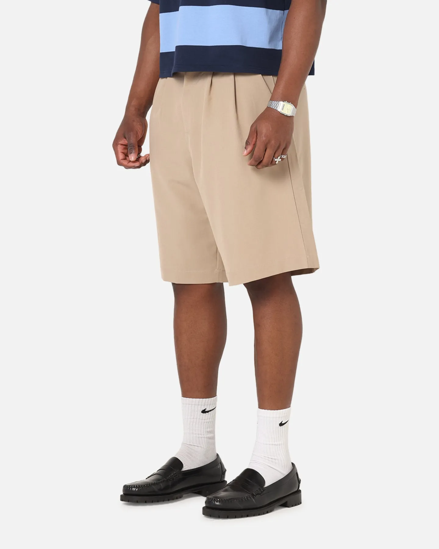 Form Fit Comfort XXIII Baggy Pleated Shorts Tan