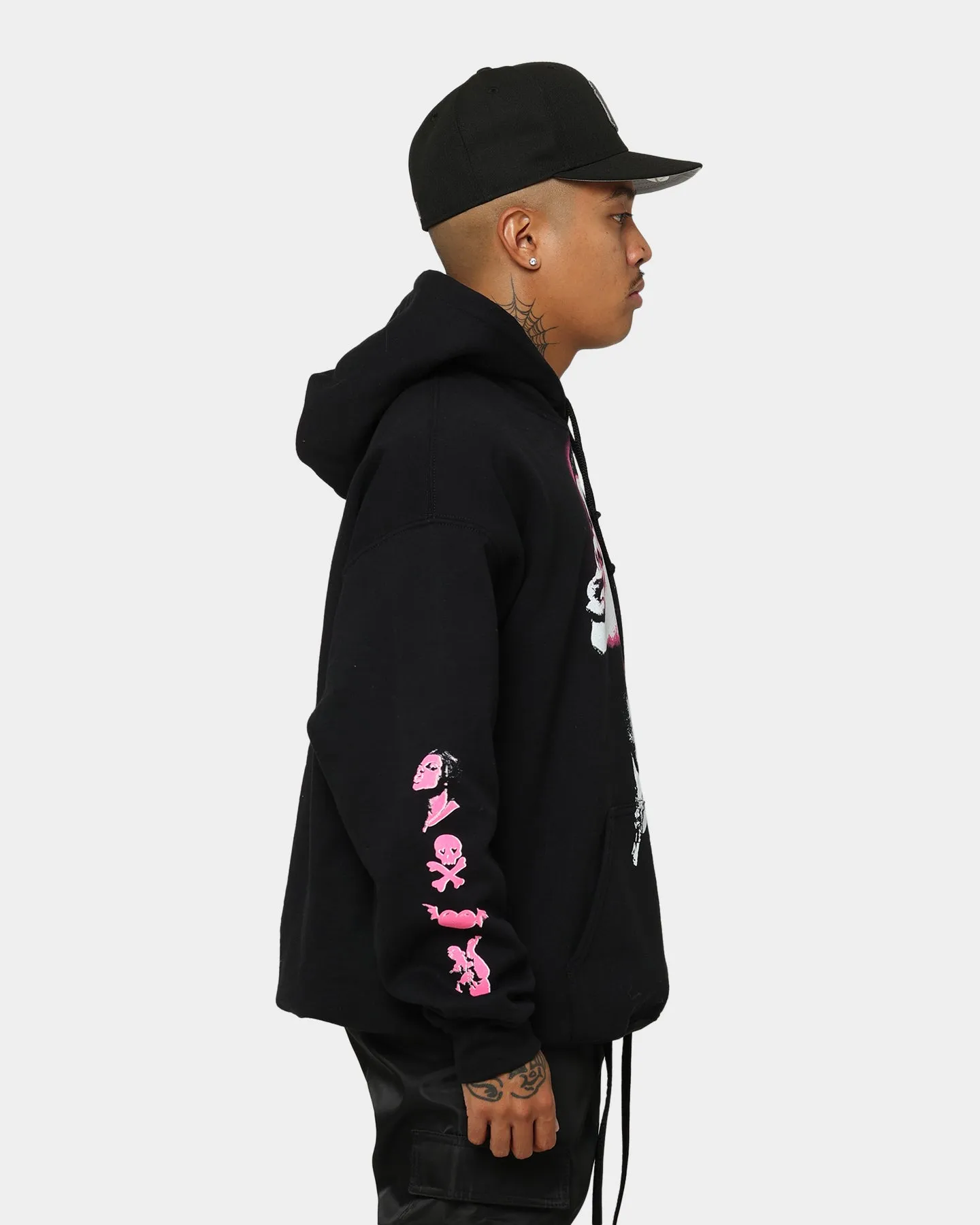 Street Fit Style YUNGBLUD Icons Face Hoodie Black