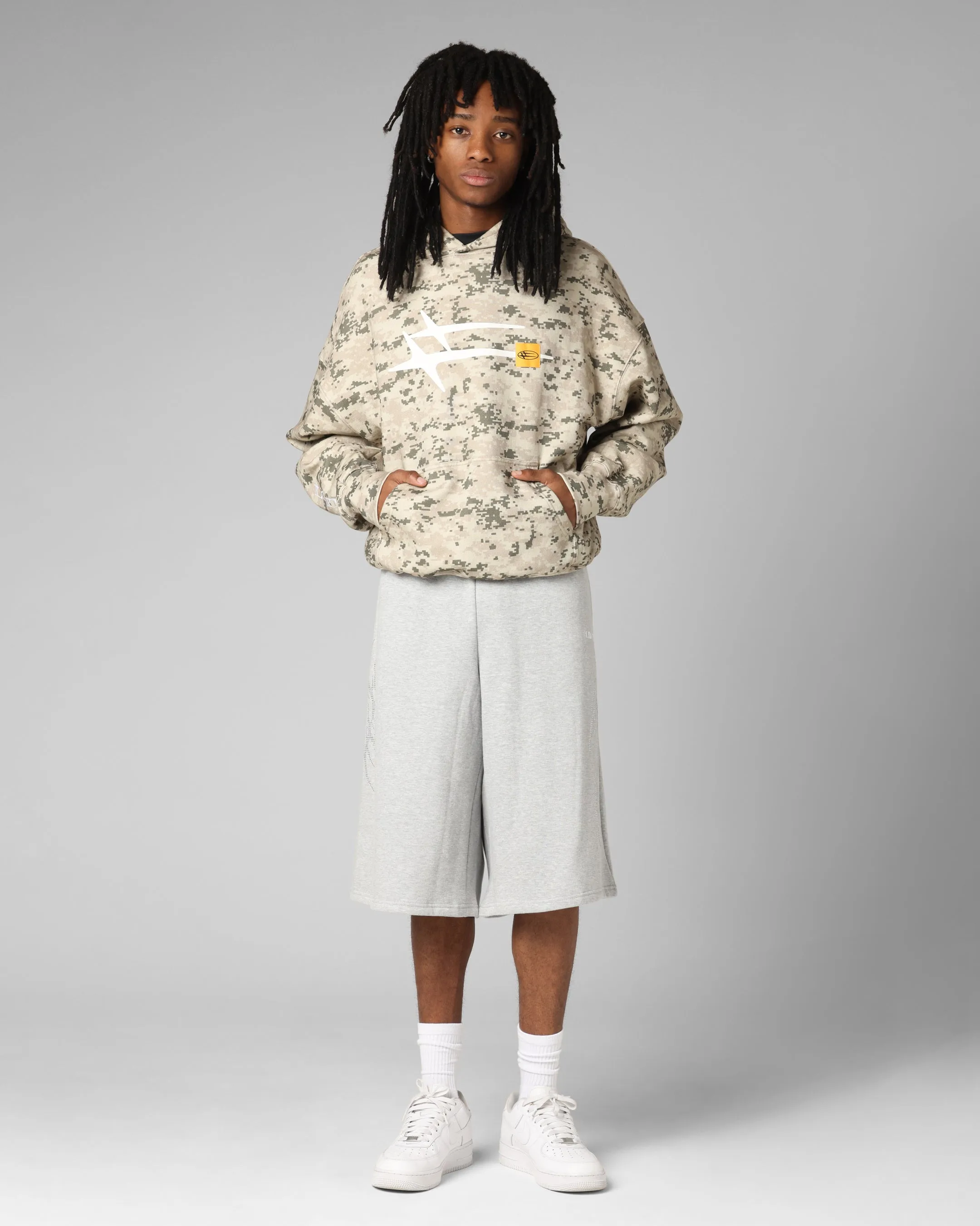 Weightless Travel Design Loiter Opaque Sweat Shorts Grey