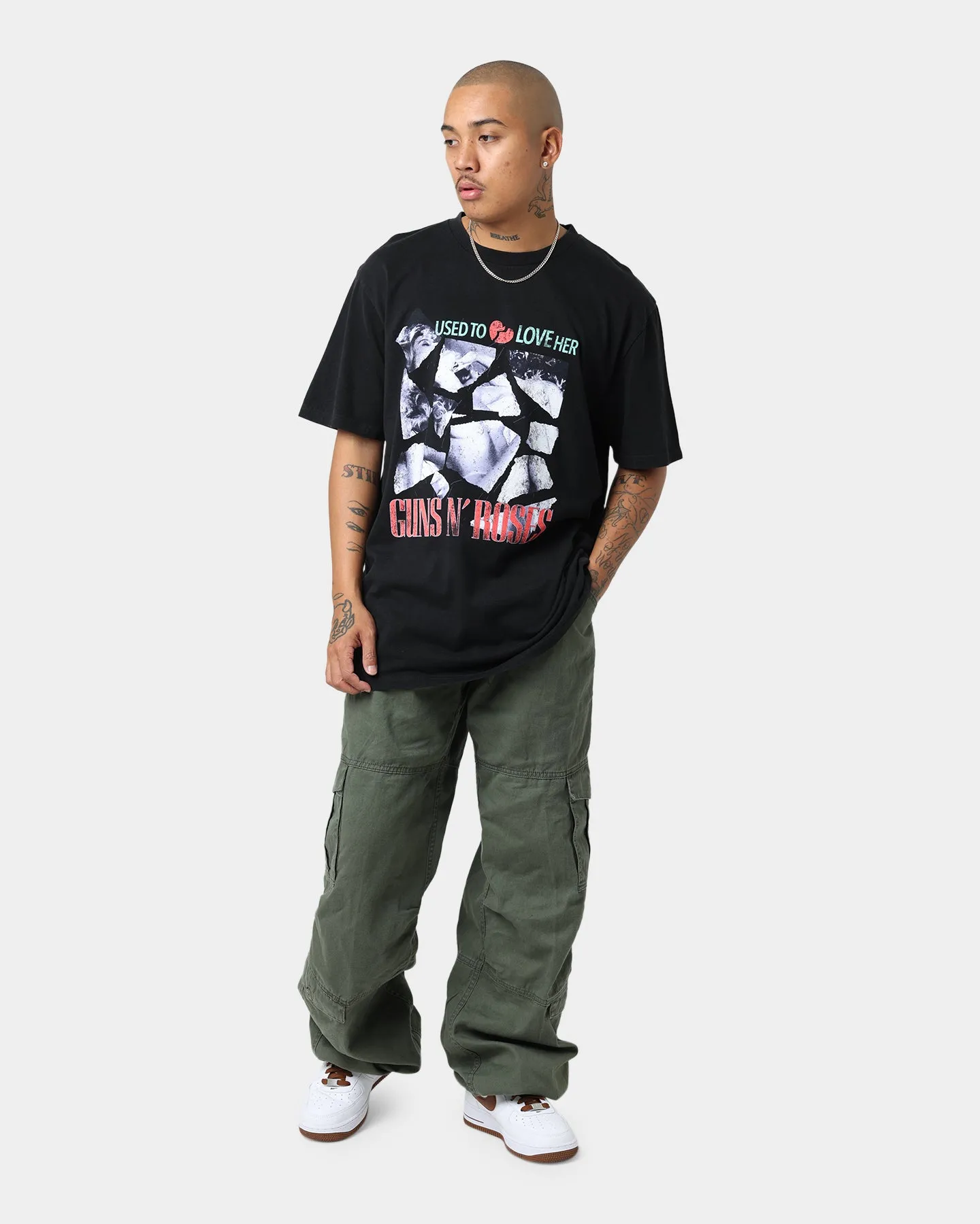 Durable Ribbed Hem Sporty Style Wear Guns N Roses She Used To Love Me T-Shirt Washed Black