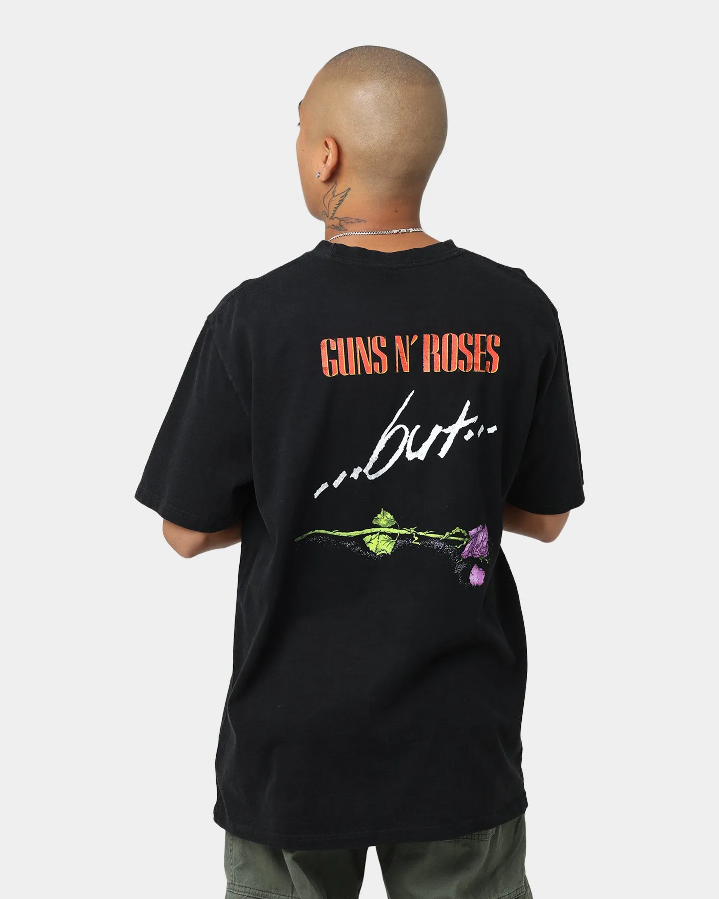 Sporty Look Fashion Layering Guns N Roses She Used To Love Me T-Shirt Washed Black