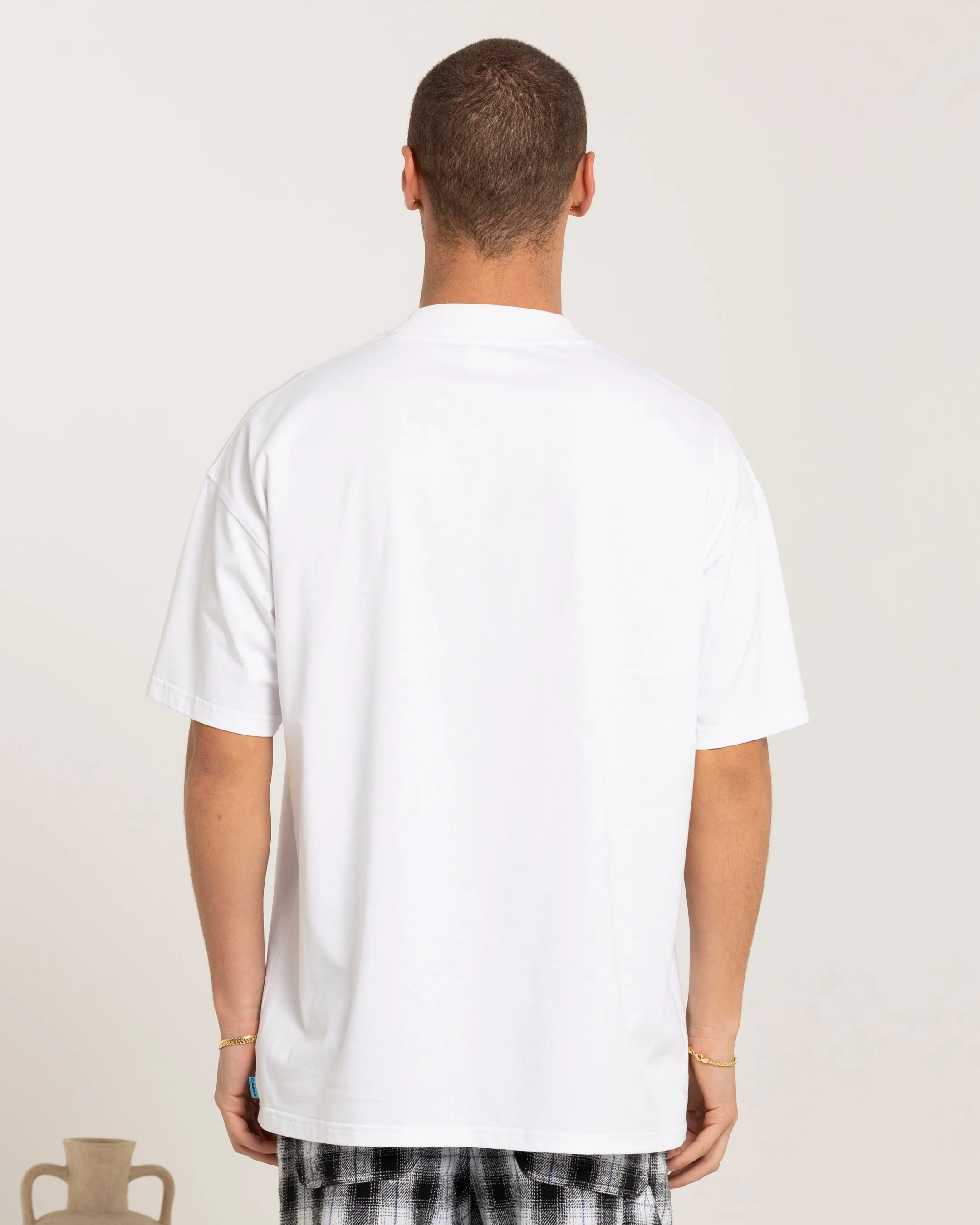 Carre Brave Oversized T-Shirt White Multi Panel Structure Perfectly Fit