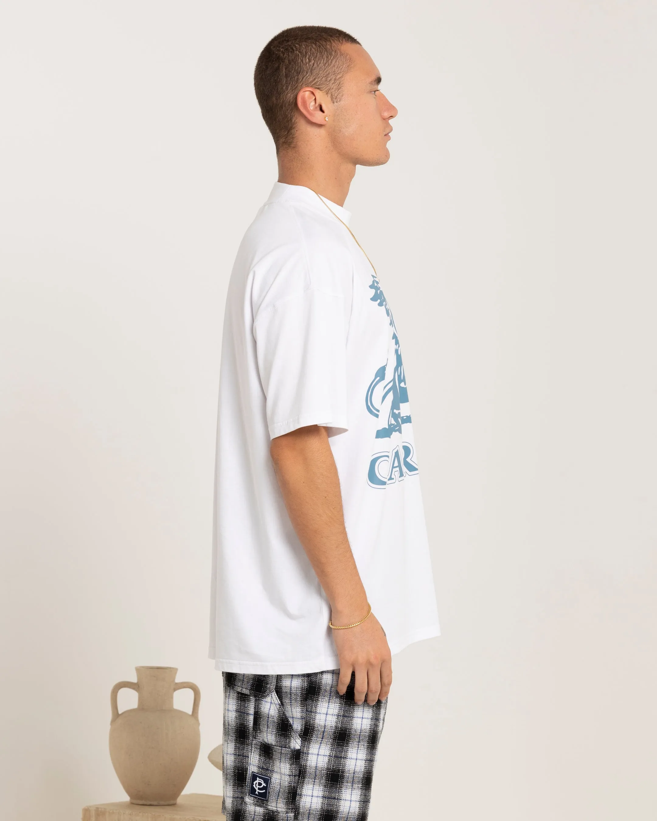 Carre Brave Oversized T-Shirt White Fun and Relaxed