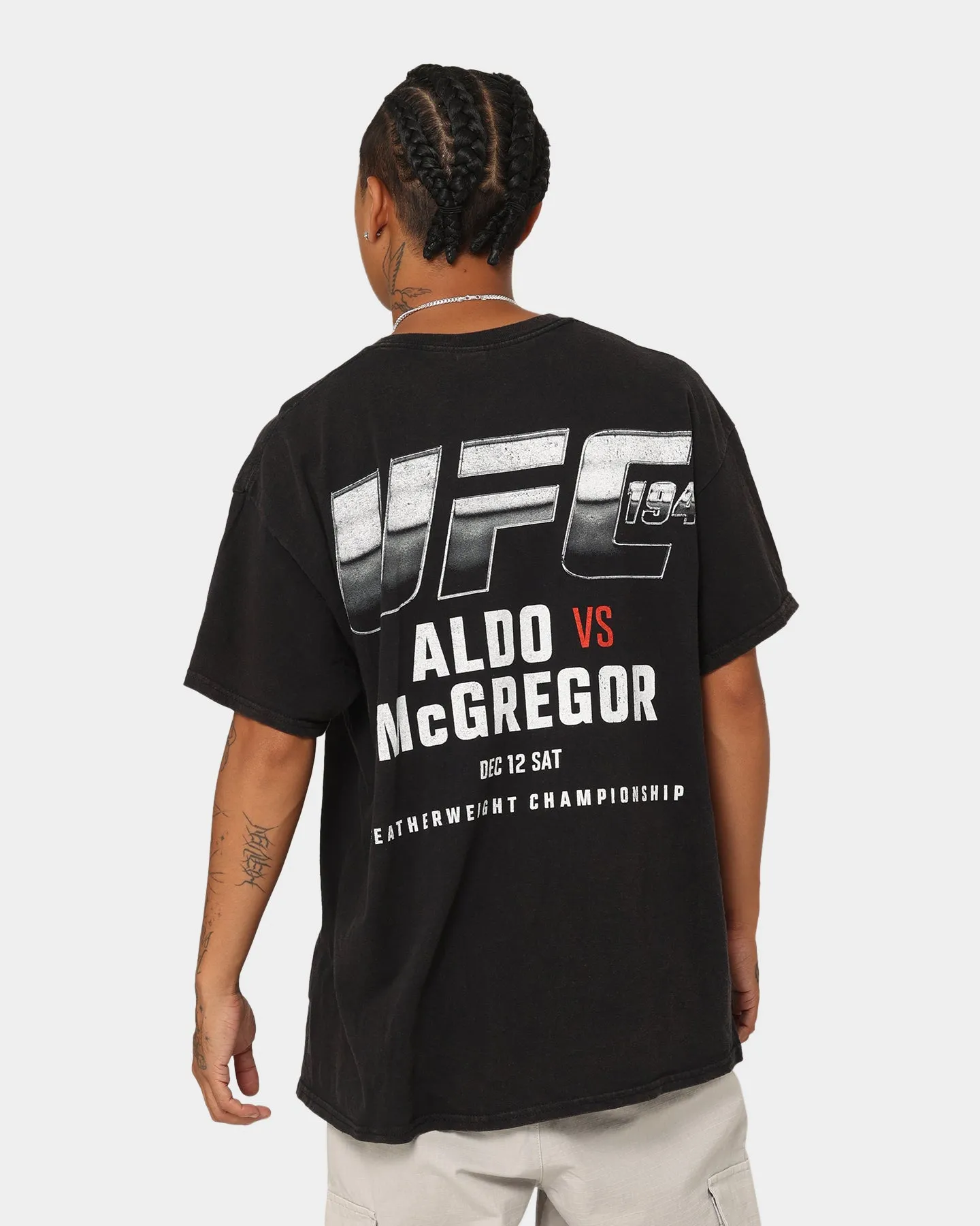 Durable Ribbed Hem UFC By Goat Crew 194 Card Vintage T-Shirt Black Wash