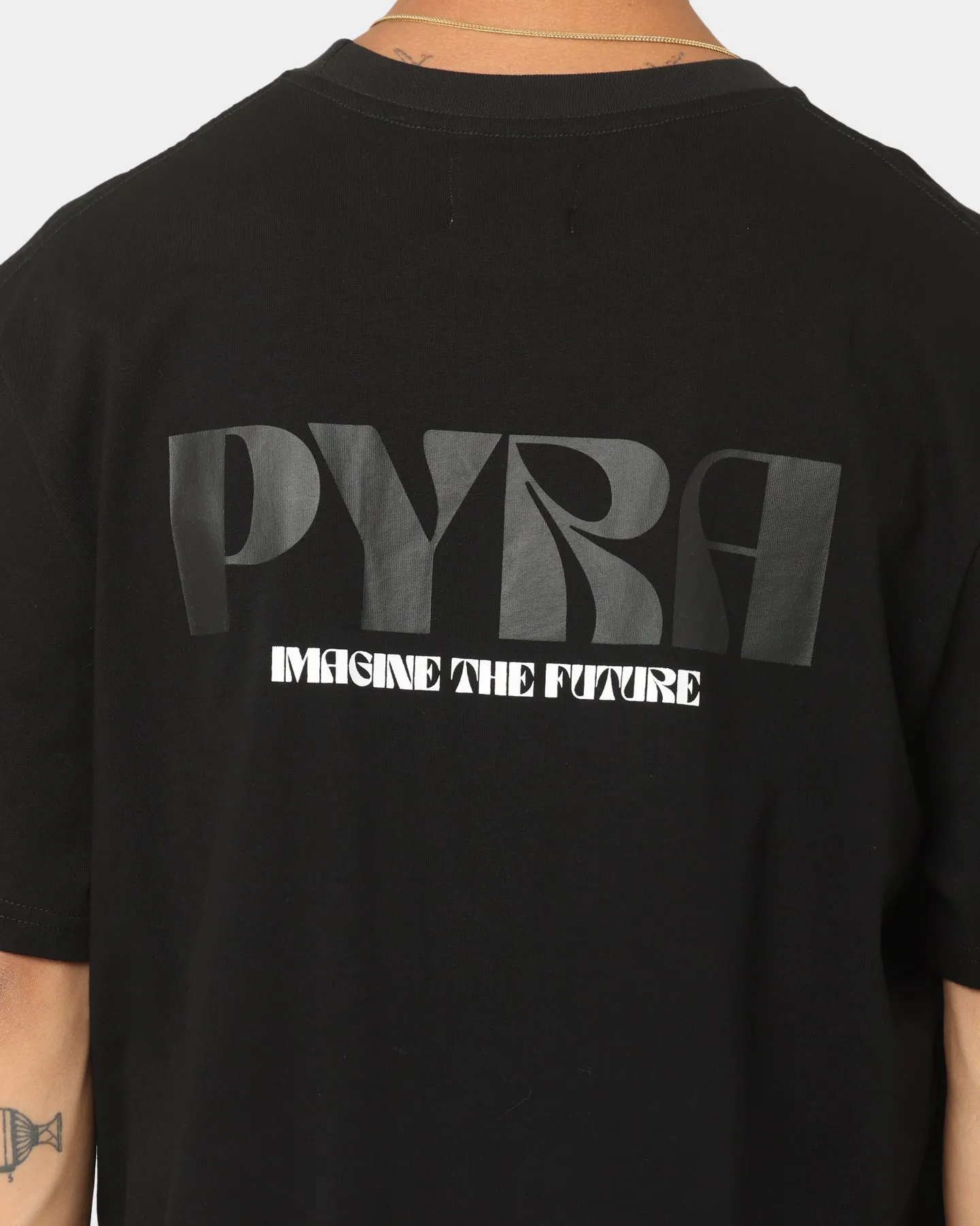 PYRA Imagine Logo T-Shirt Black/Black Stretchable Knit