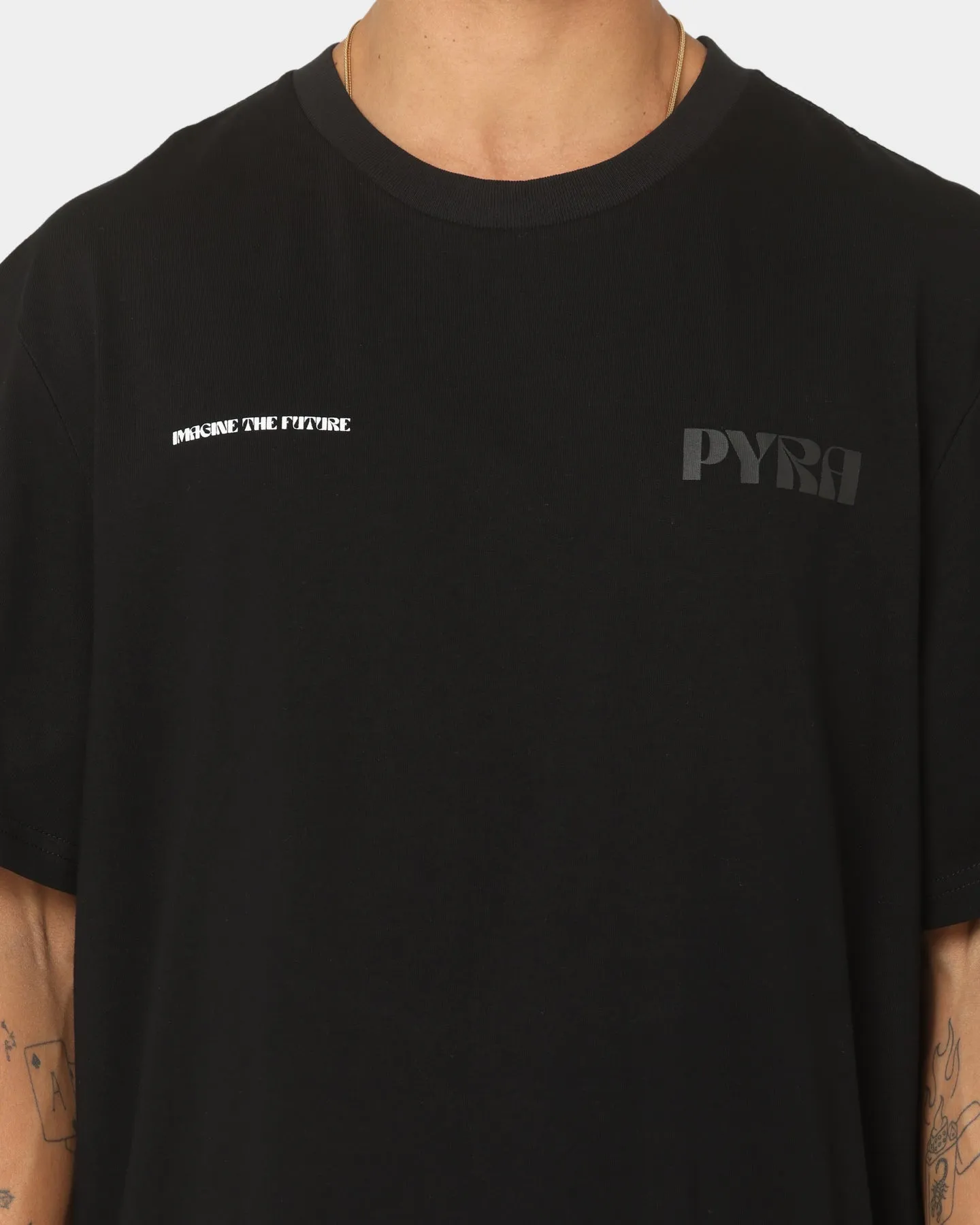 PYRA Imagine Logo T-Shirt Black/Black light layering