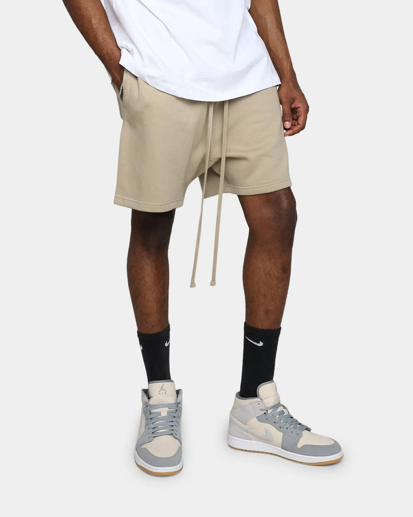 MNML Every Day Sweatshorts Earth watch