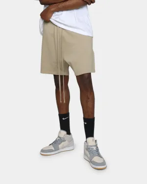 Relaxed Design Quick Flex Fit MNML Every Day Sweatshorts Earth