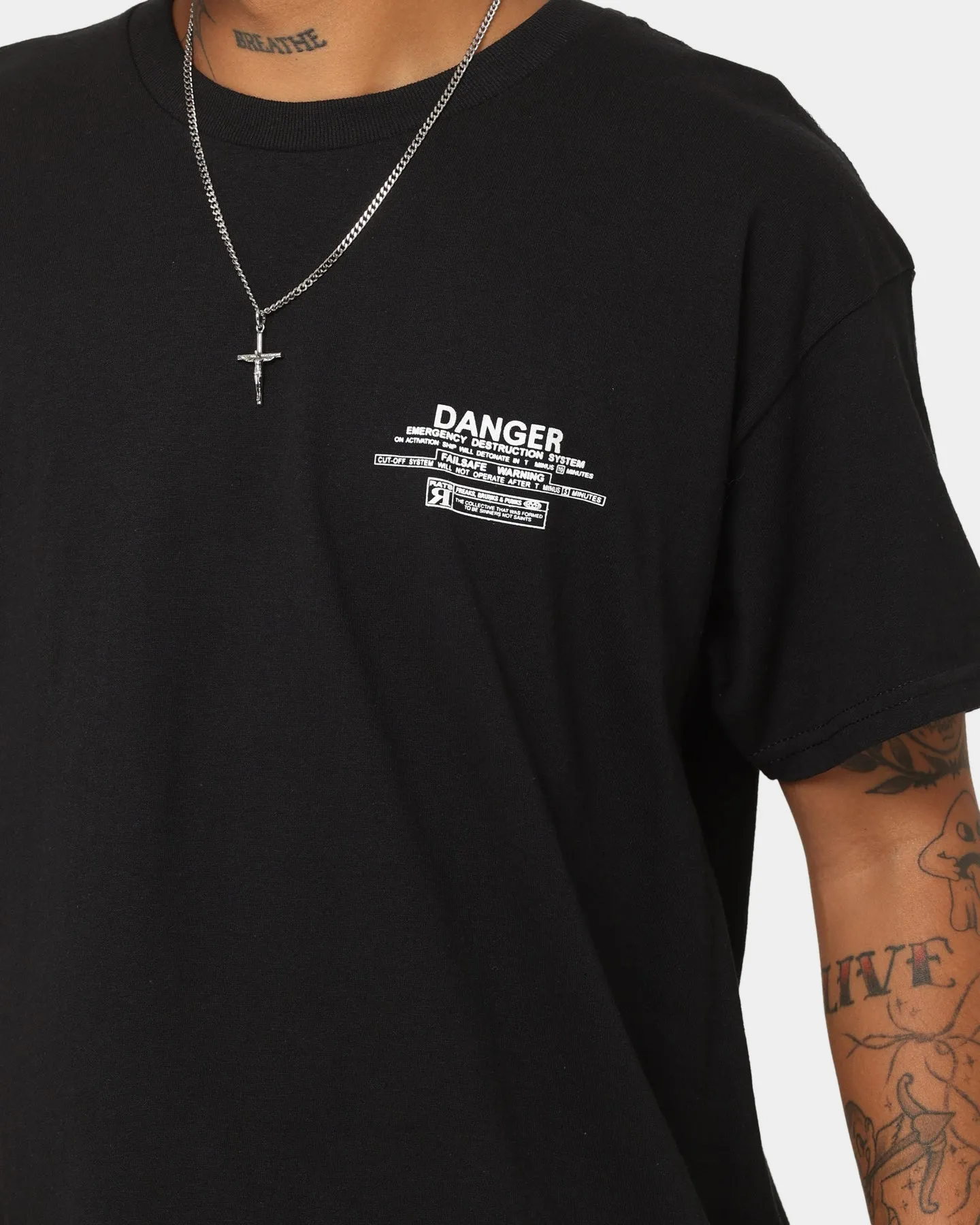 Trendy Vibe Versatile Comfort Style Rats Get Fat Danger T-Shirt Black