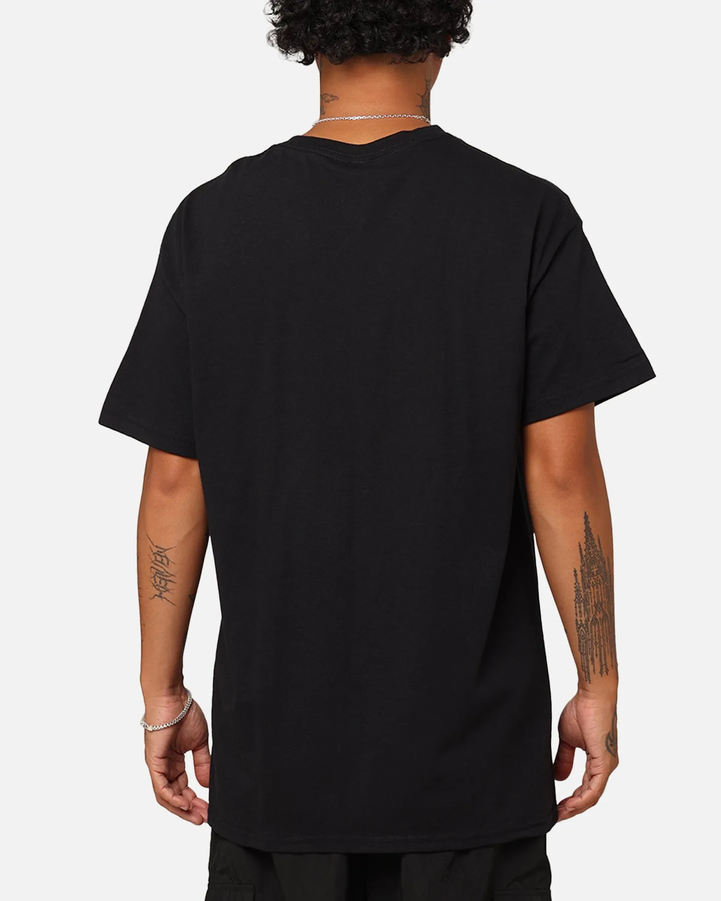 Majestic Athletic Atlanta Falcons Team Crest T-Shirt Black Essential Wardrobe Trendy Tops