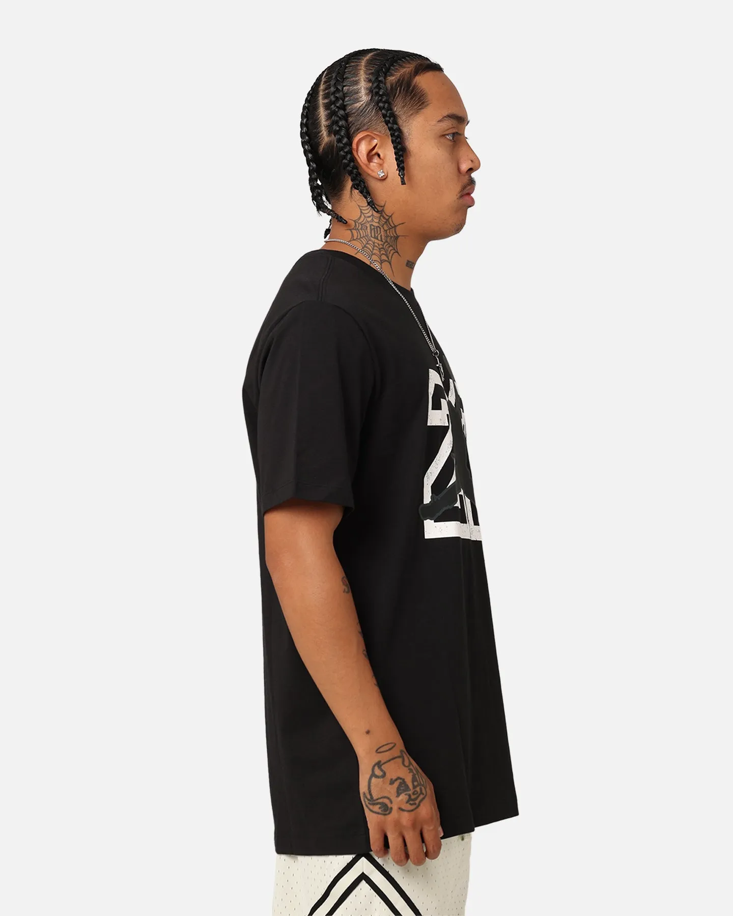 Chilly Day Comfort Jordan Flight Essentials T-Shirt Black/White