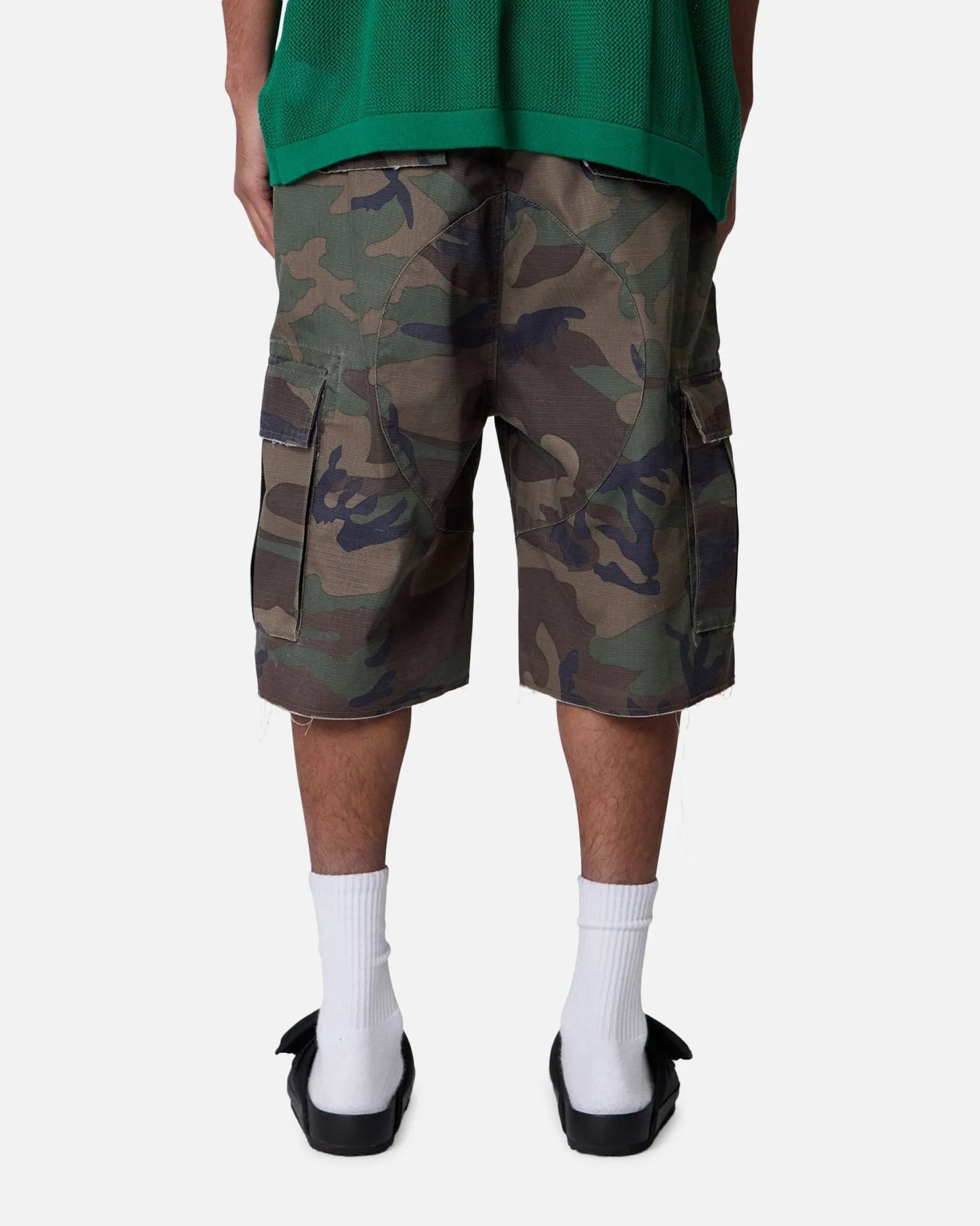 Warehouse Work MNML Baggy Distressed Cargo Shorts Camo