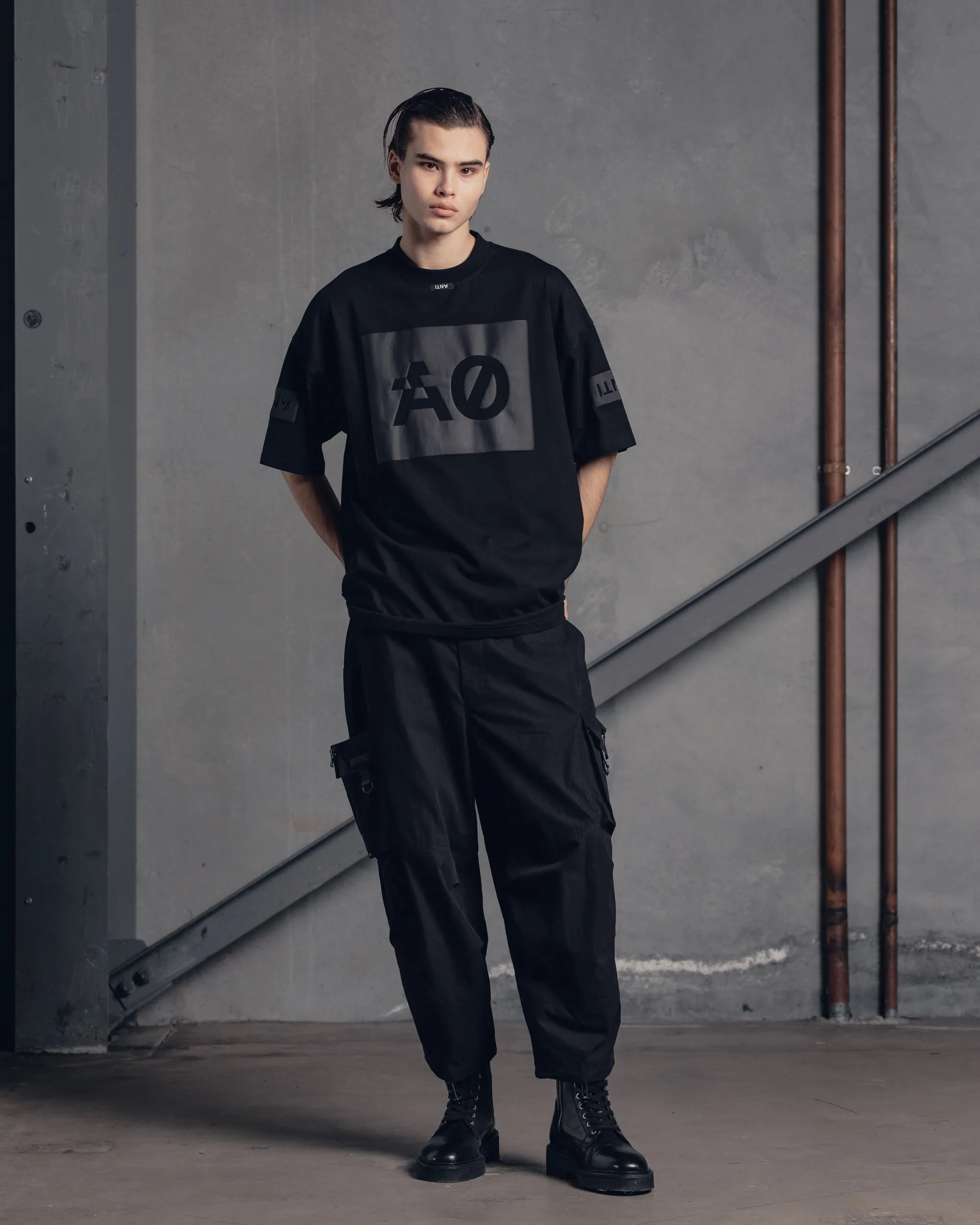 Relaxed and Comfy The Anti Order Oversized Box T-Shirt Black/Black