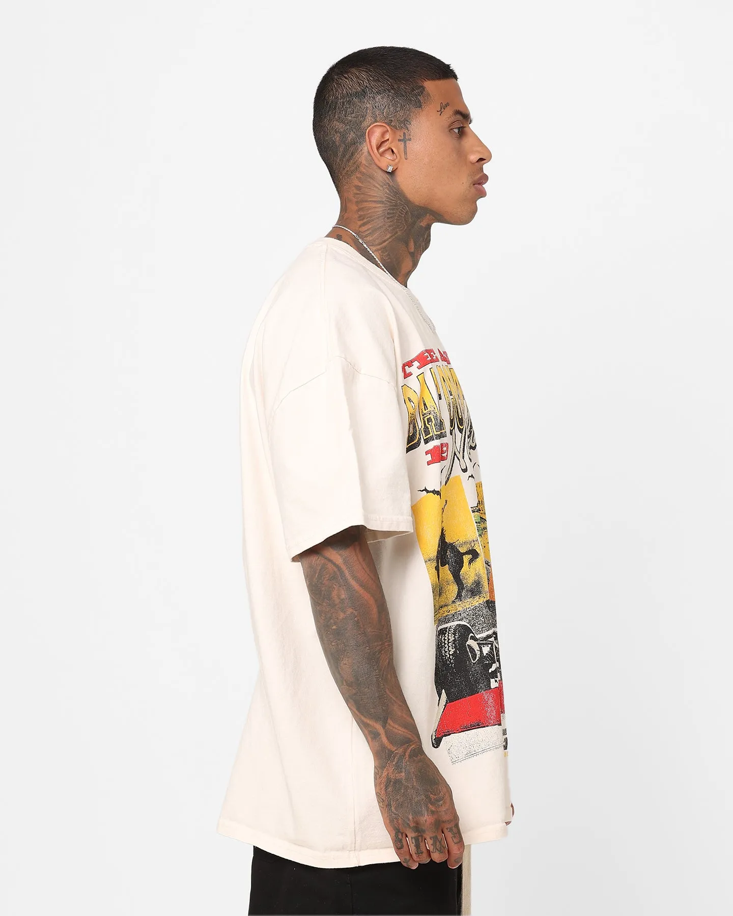 Summer Favorite Fashion Layering Goat Crew Bat Country Cup Heavyweight T-Shirt Off White
