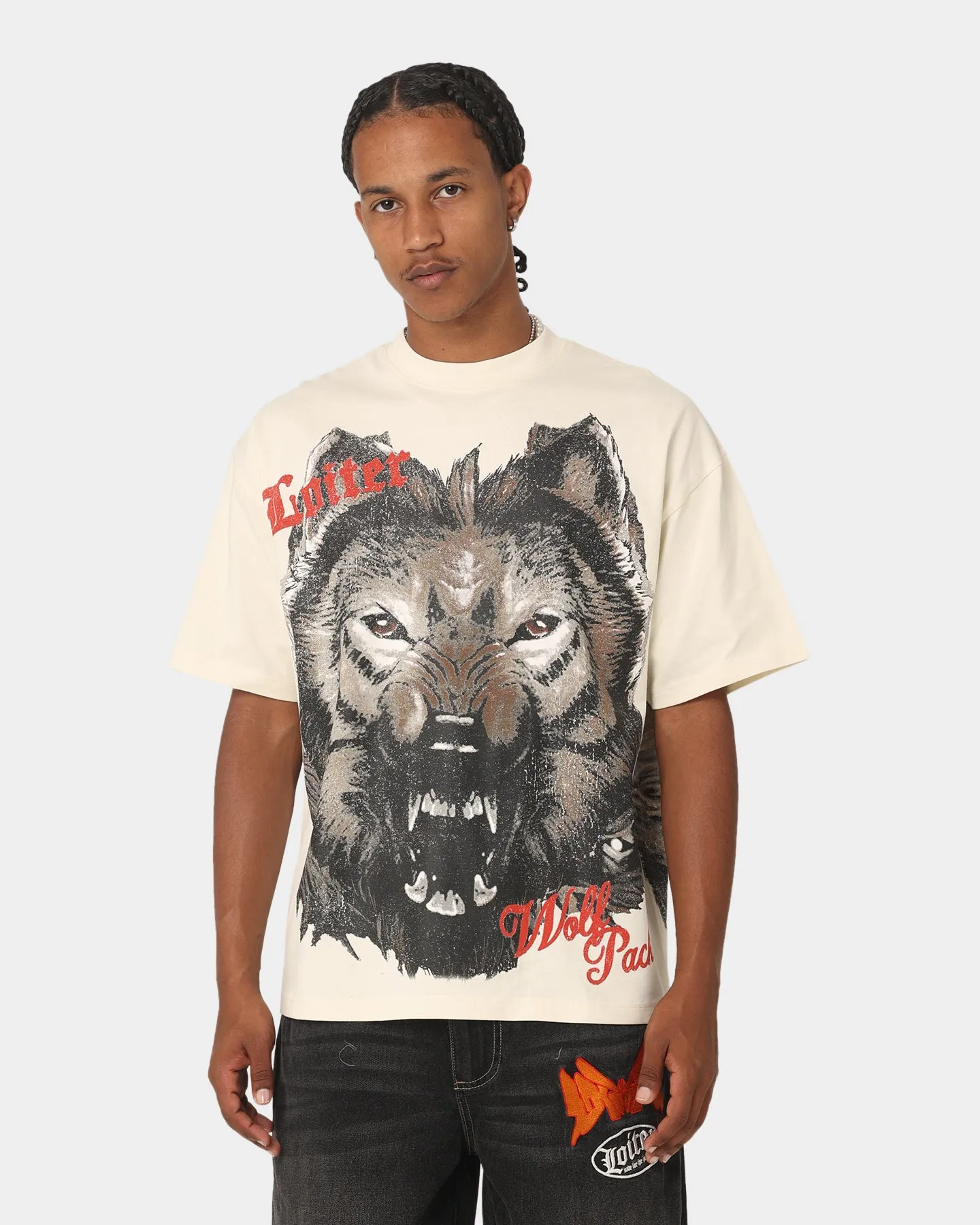 Lightweight Comfort Trendy Wearable Loiter Wolf Pack Vintage T-Shirt Ecru