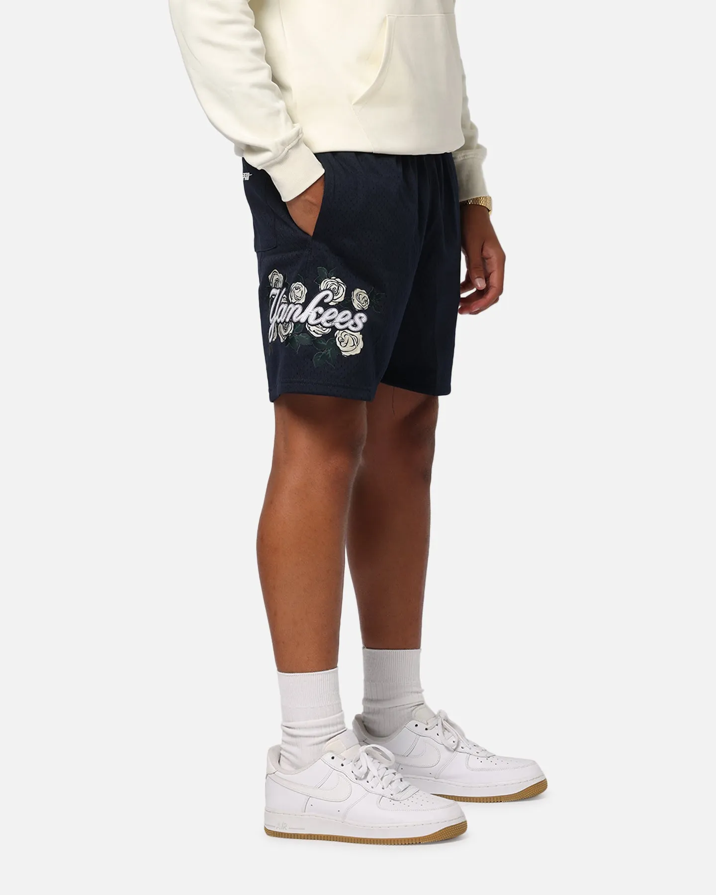 hiking clothes Airy Touch Pro Standard New York Yankees Roses Mesh Shorts Navy