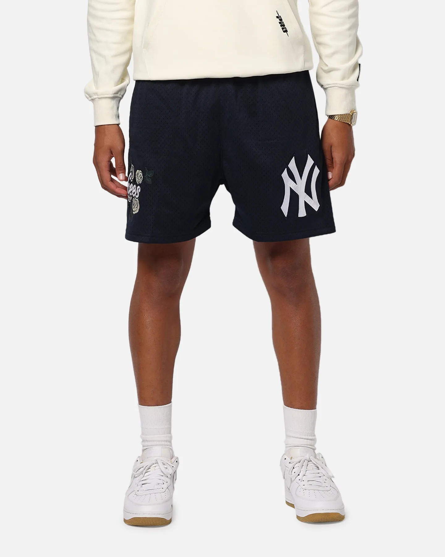 Laser Cut Perforations Sandals Pro Standard New York Yankees Roses Mesh Shorts Navy