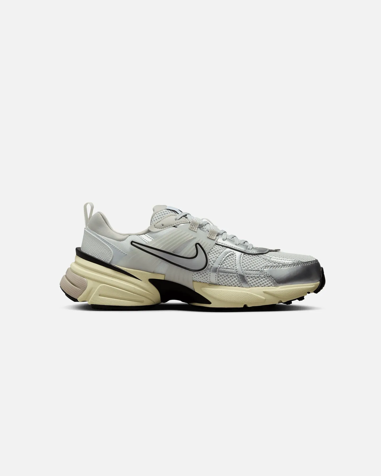 Rolling Motion Sole Elastic laces Nike V2K Run Summit White/Metallic Silver