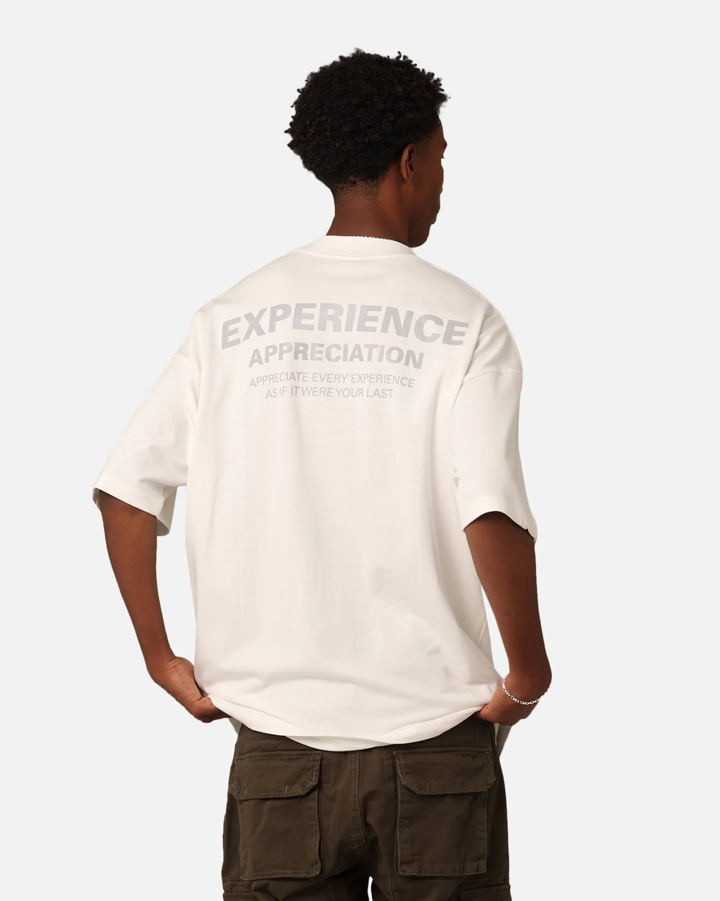 Weekend Outfit Sublimation Resistant Fabric Carre Experienced Mock Oversized T-Shirt Off White
