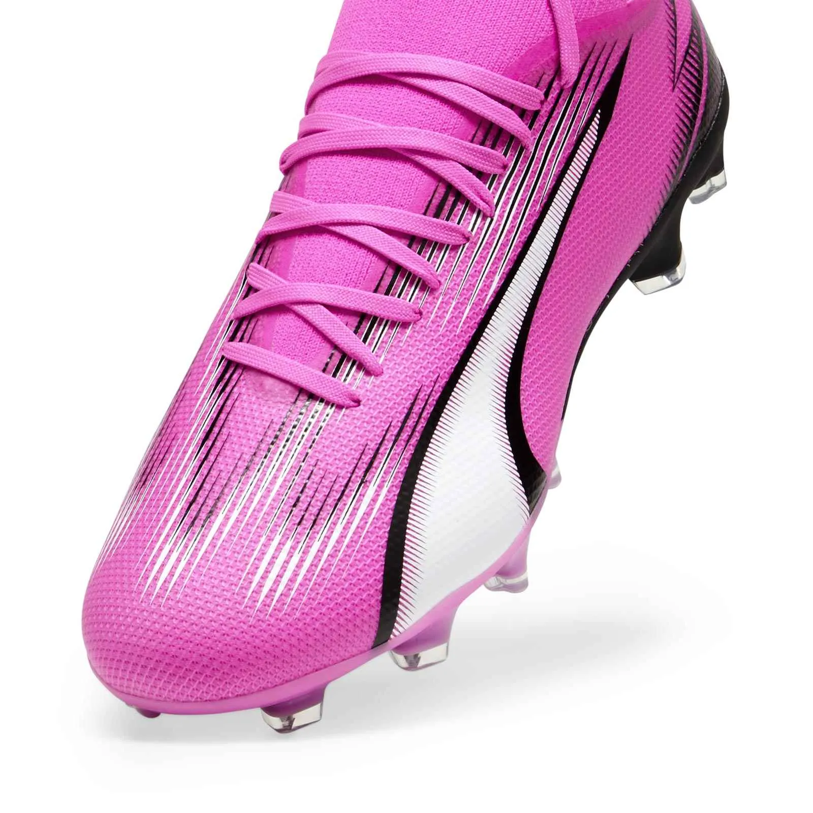 Puma Ultra Match Firm-Ground Football Boots Breathable mesh upper