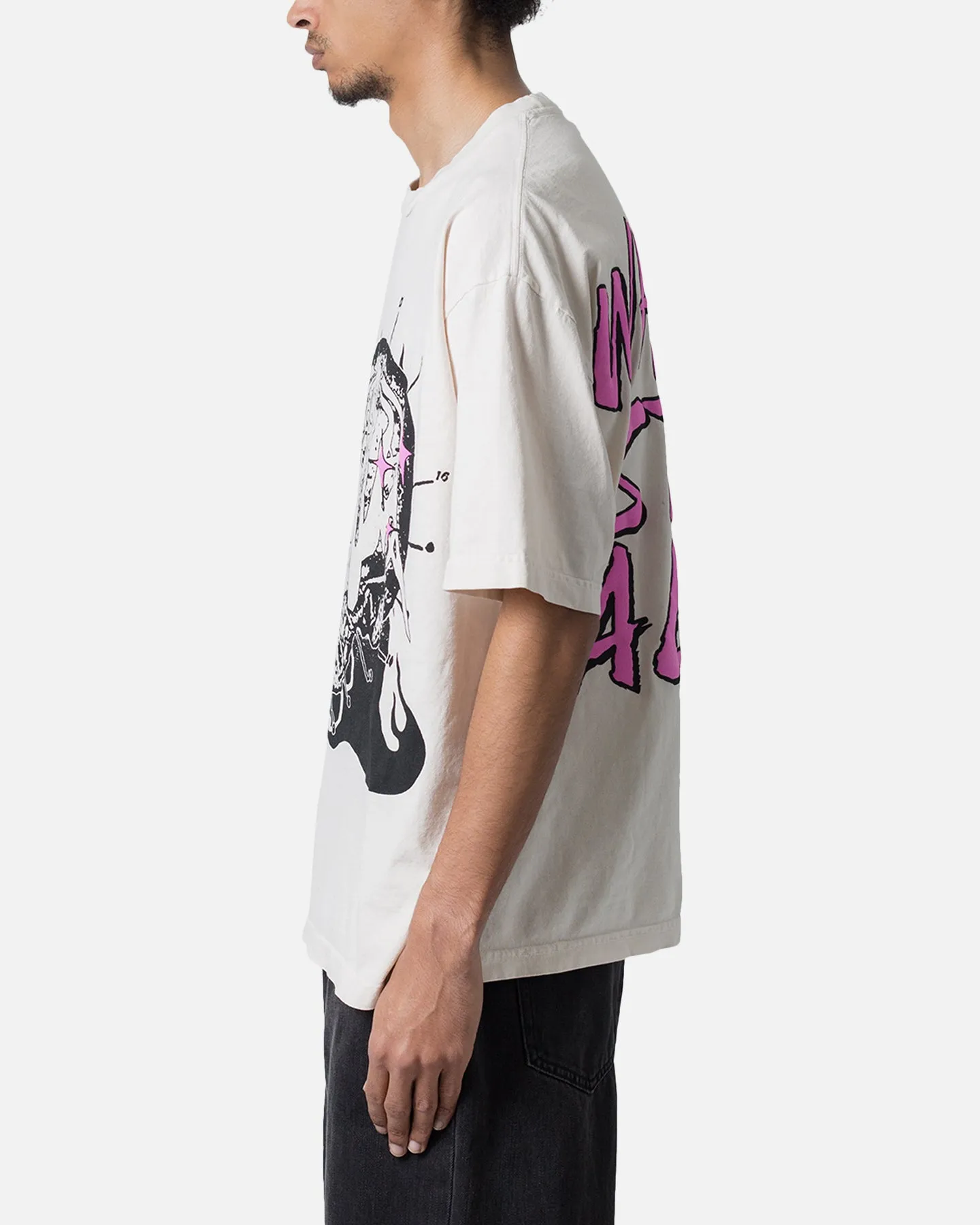 Cozy Look Essential Comfort MNML Stars Align T-Shirt Off White